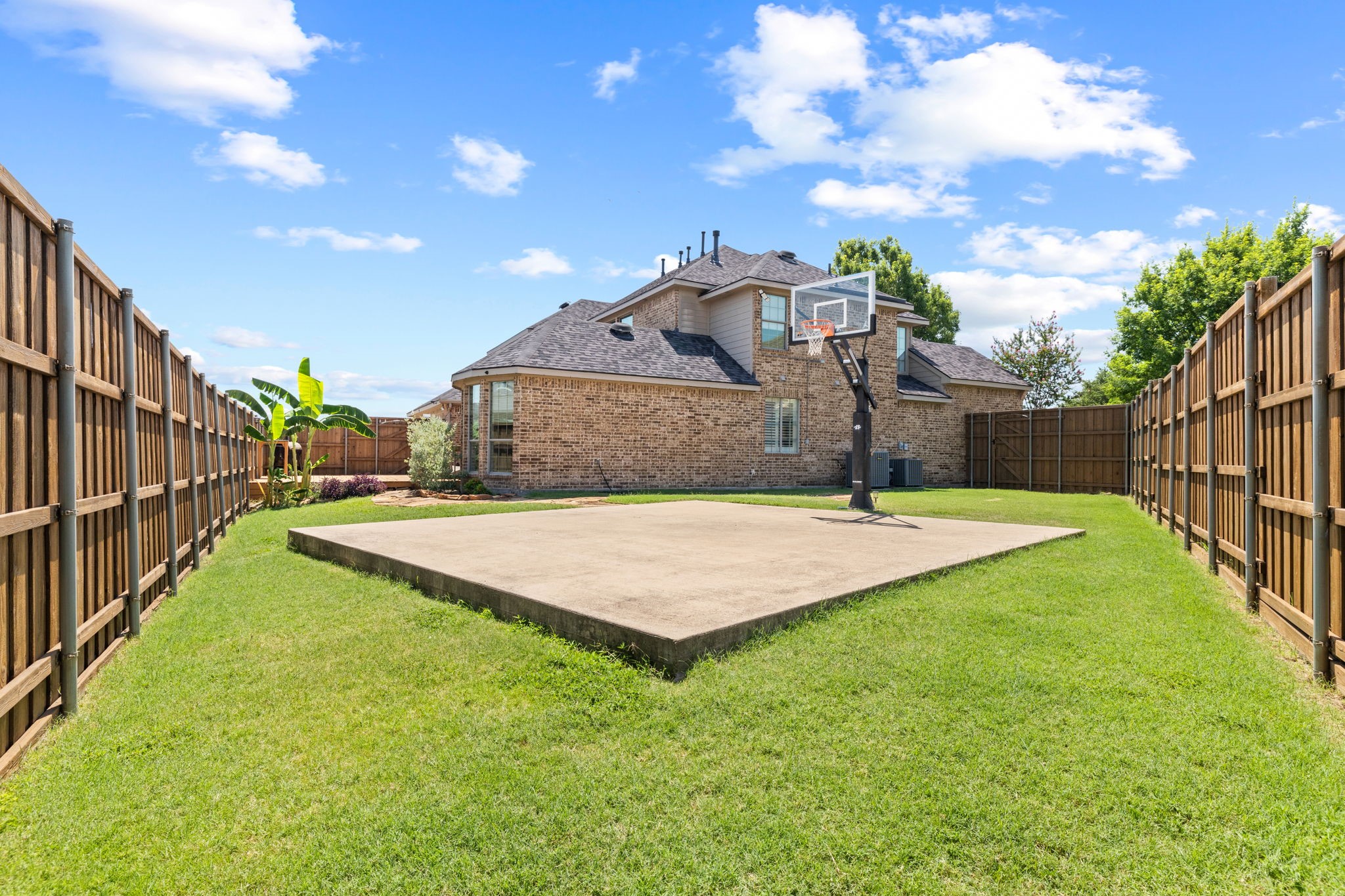 7101 New Bury Court