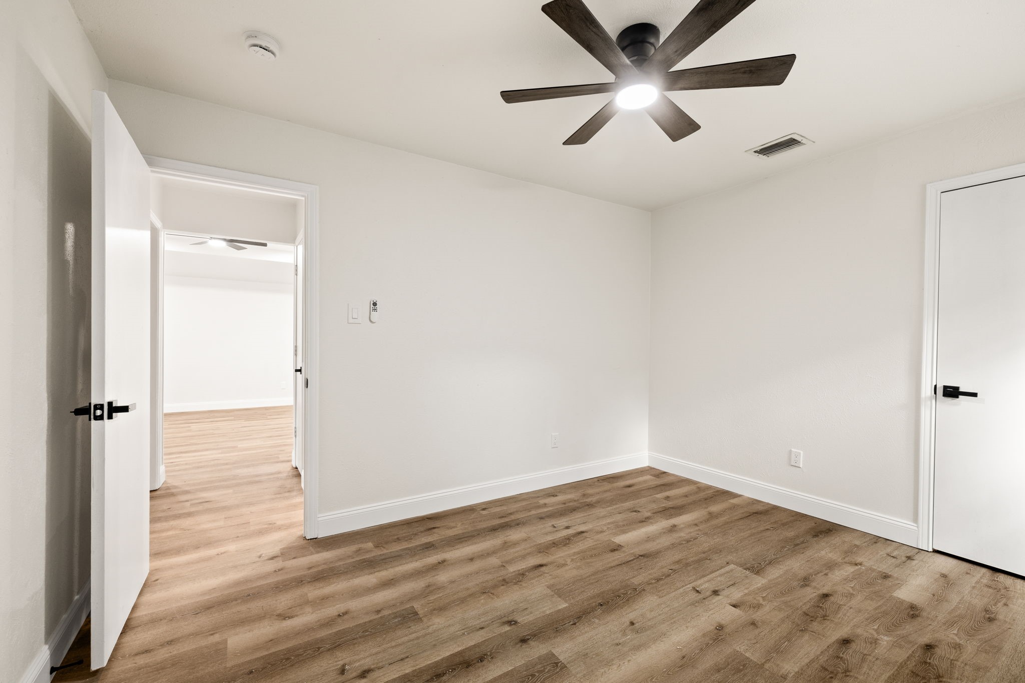 2403 Beverly Hills Lane