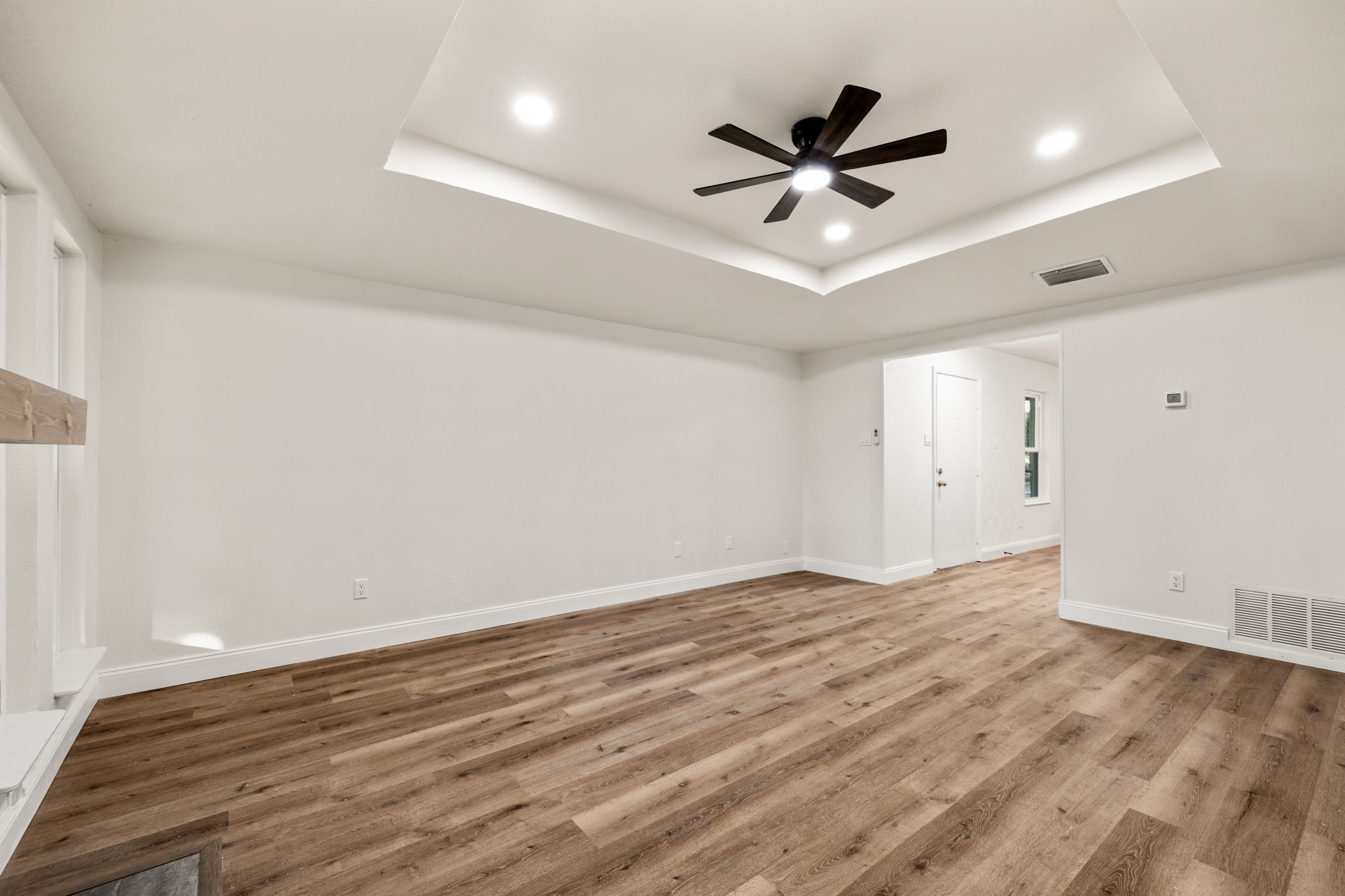 2403 Beverly Hills Lane