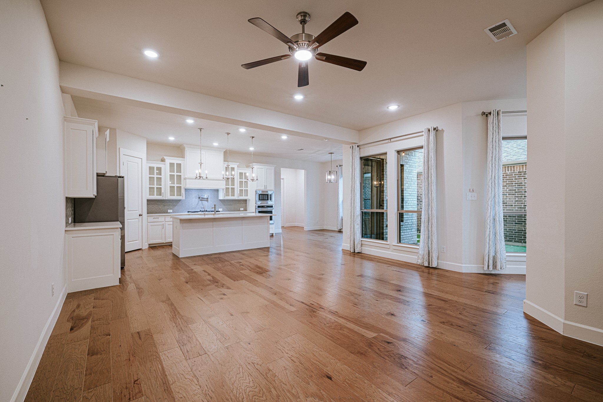 7827 Piedmont Avenue