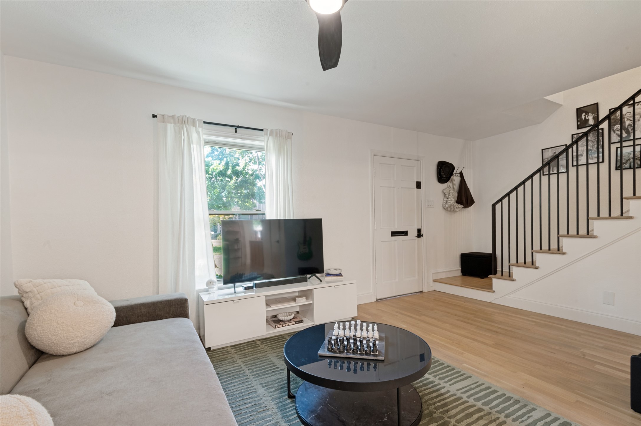 6359 Oriole Drive 6359