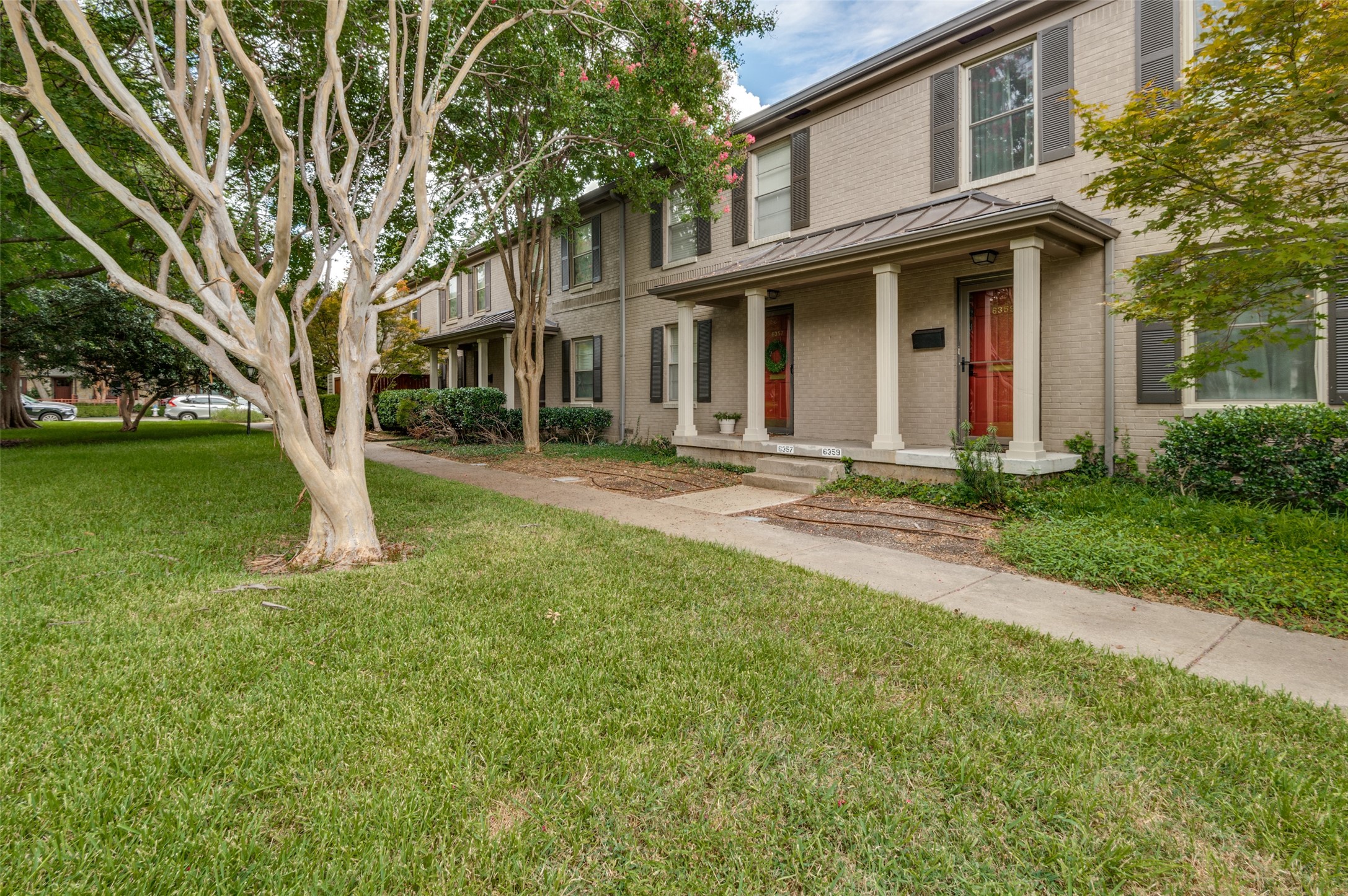 6359 Oriole Drive 6359