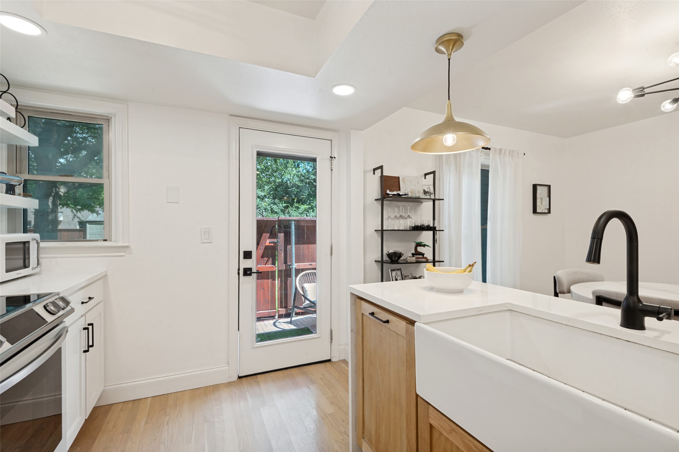 6359 Oriole Drive 6359
