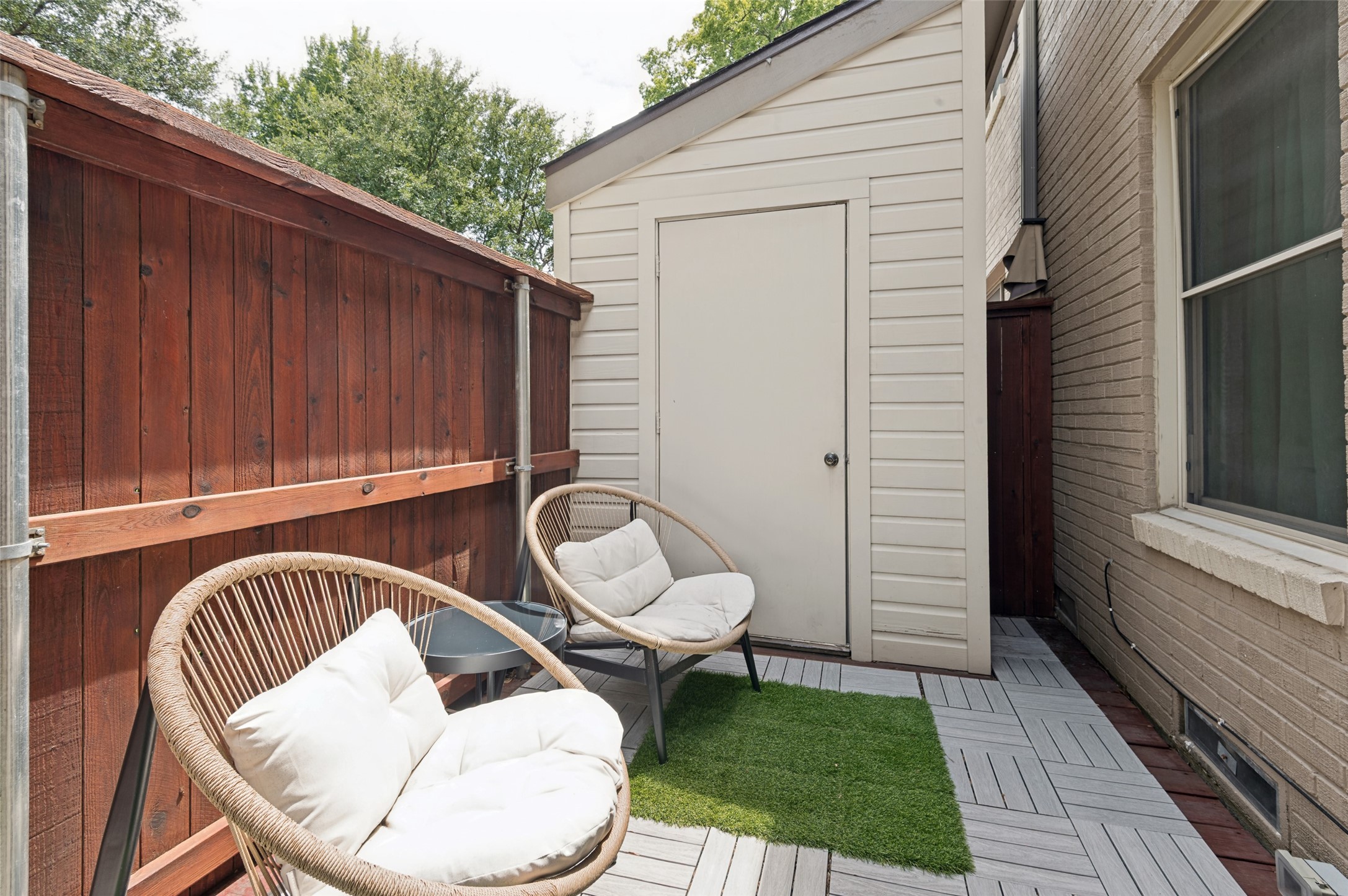 6359 Oriole Drive 6359