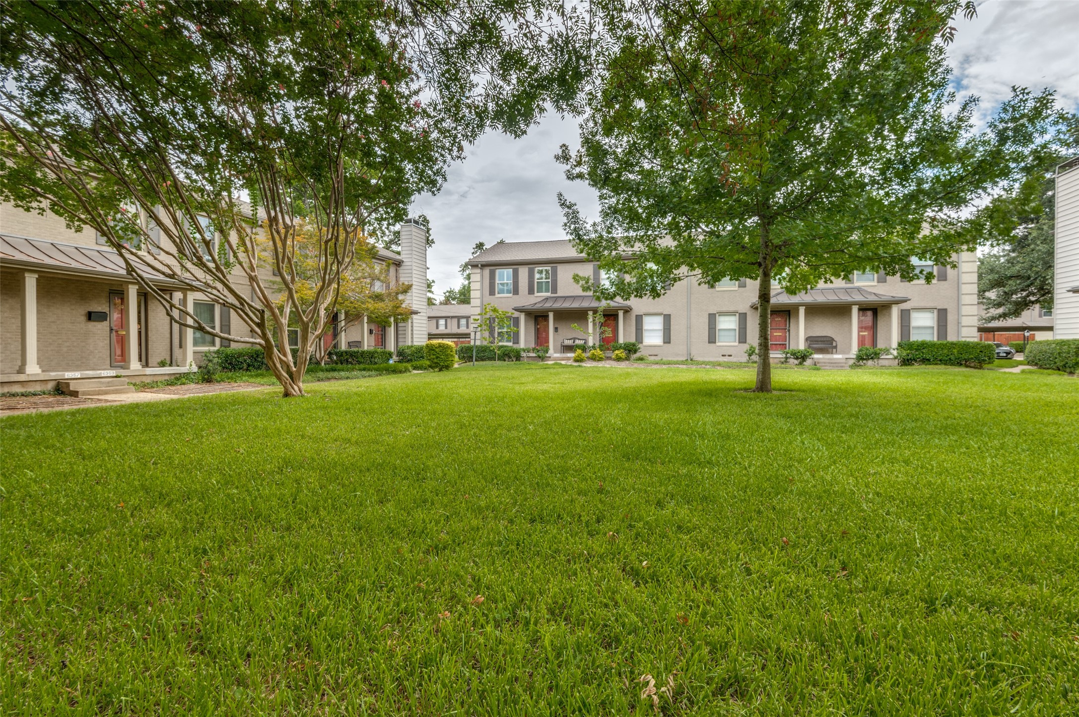6359 Oriole Drive 6359