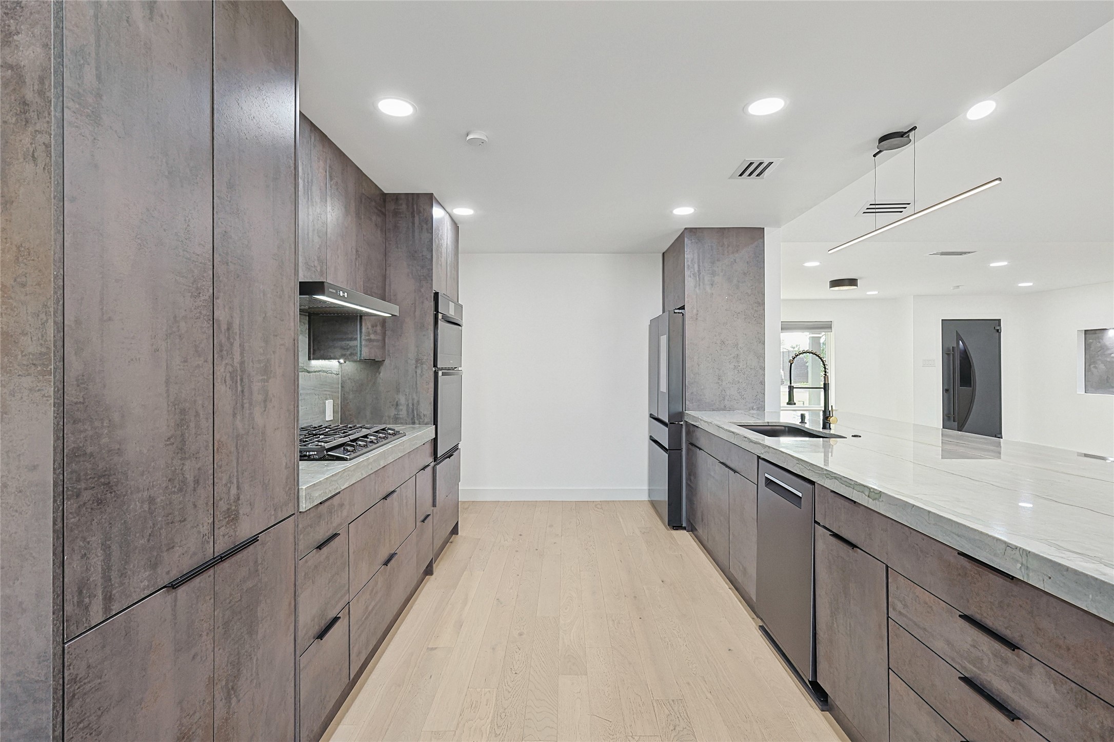 12417 Quincy Lane