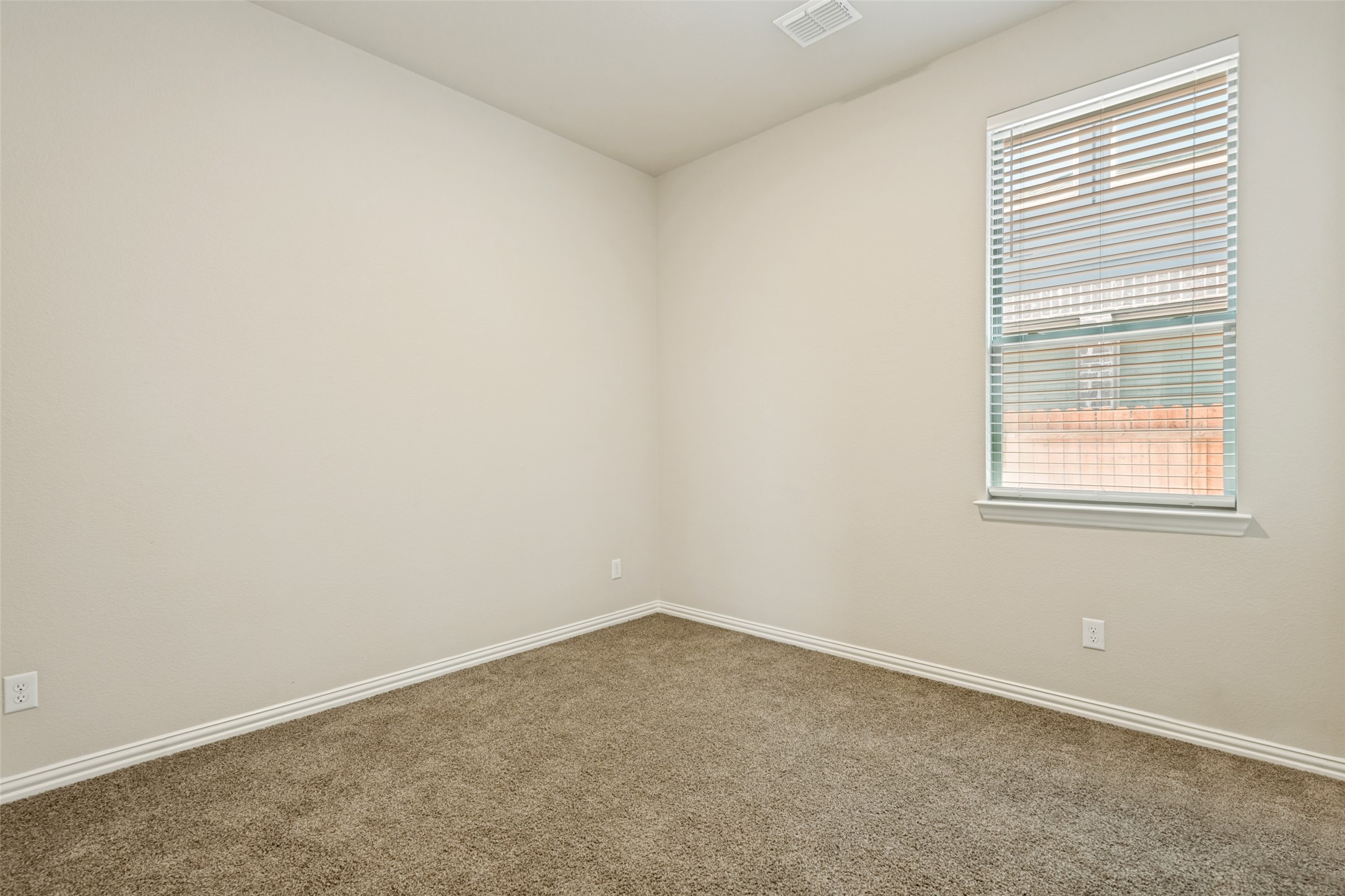 3909 Chesapeake Lane