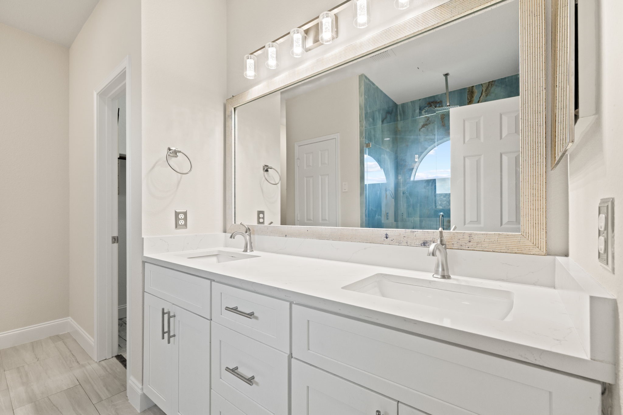 1937 Bradford Pear Square