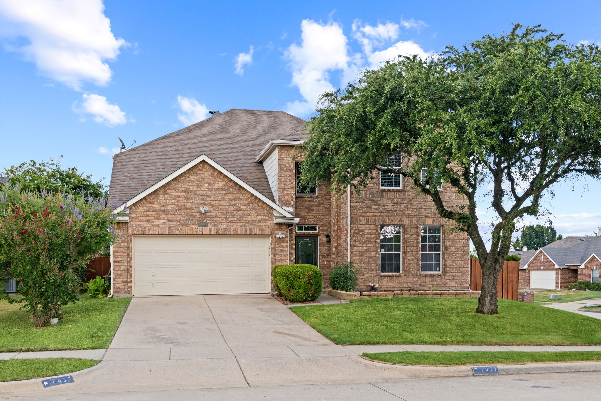 1937 Bradford Pear Square