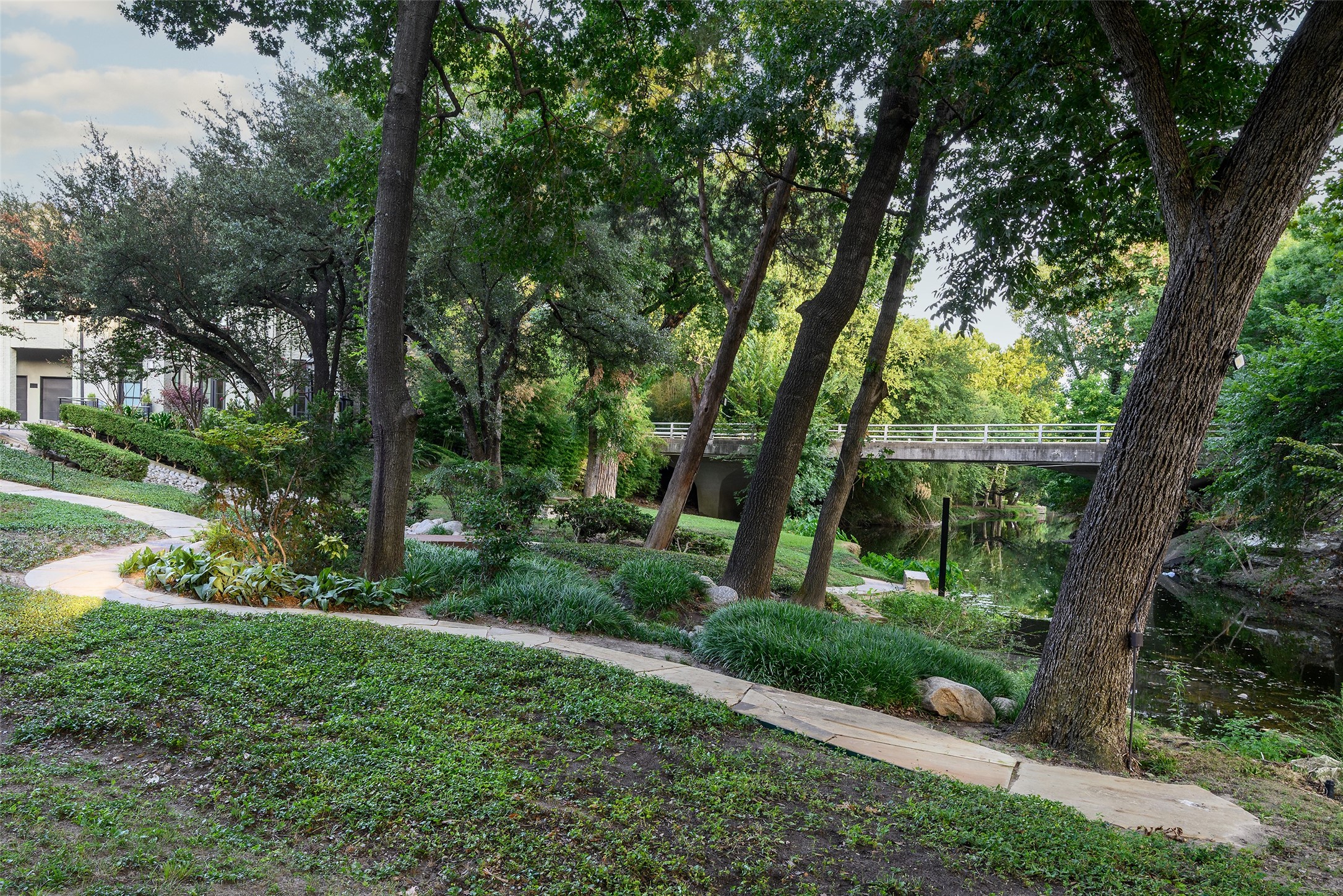 4610 Christopher Place