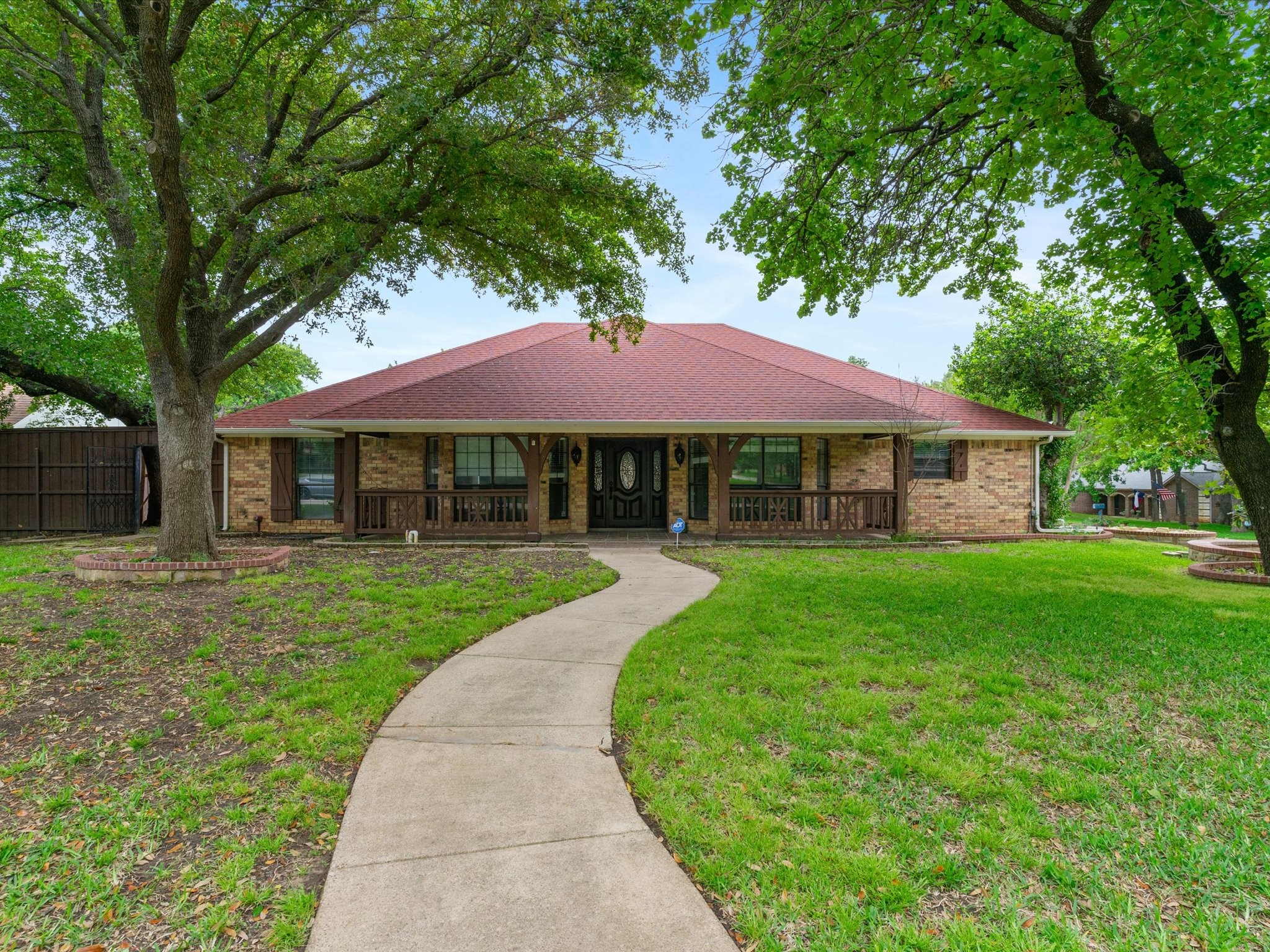 922 Beverly Court