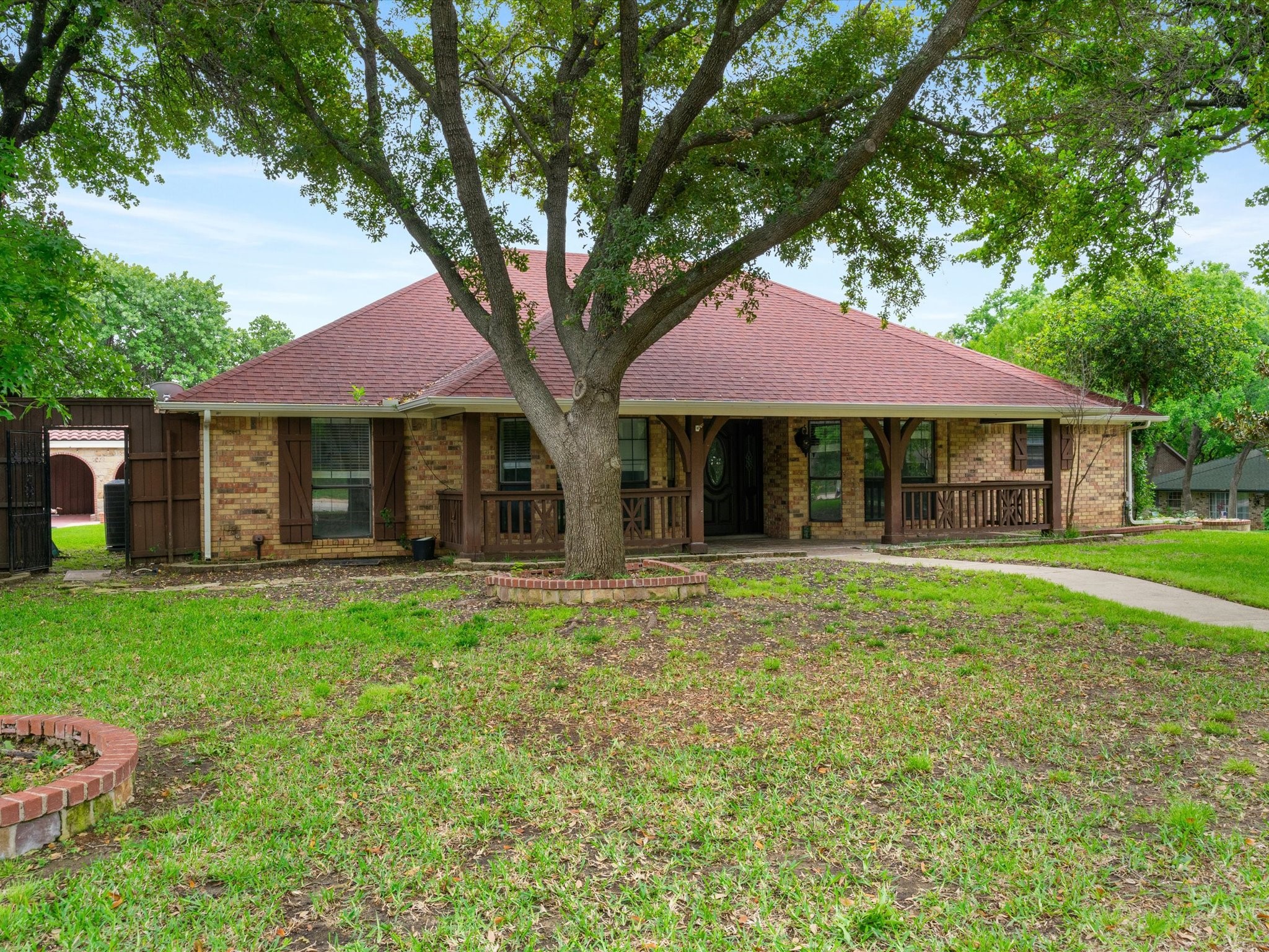 922 Beverly Court