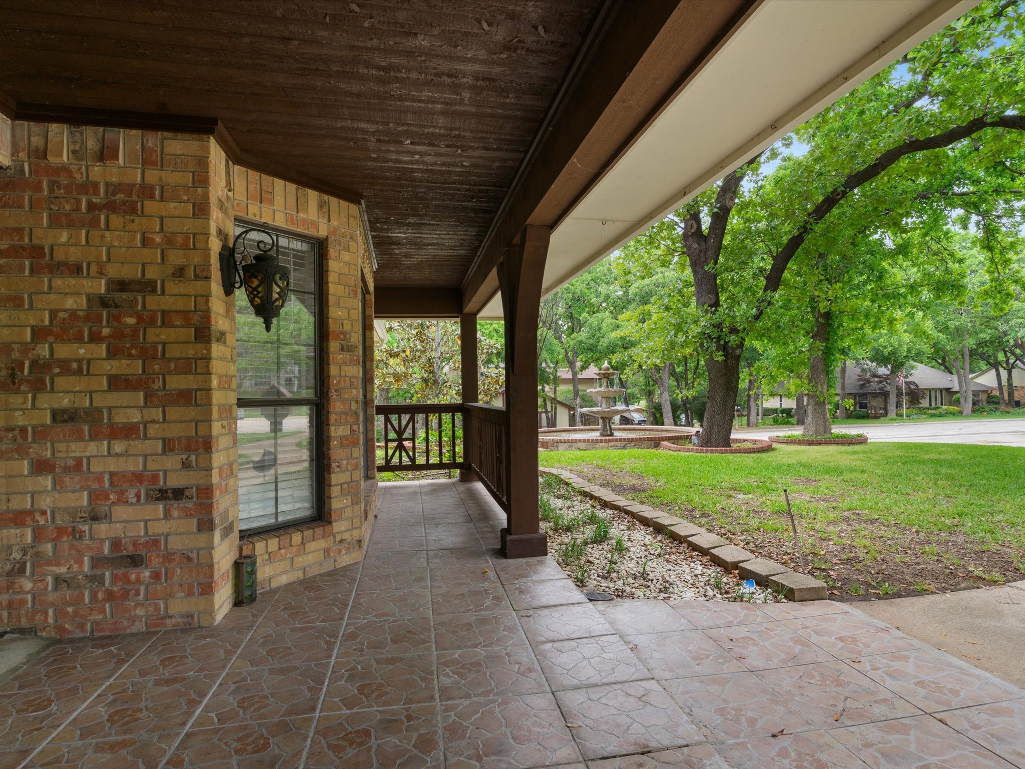 922 Beverly Court