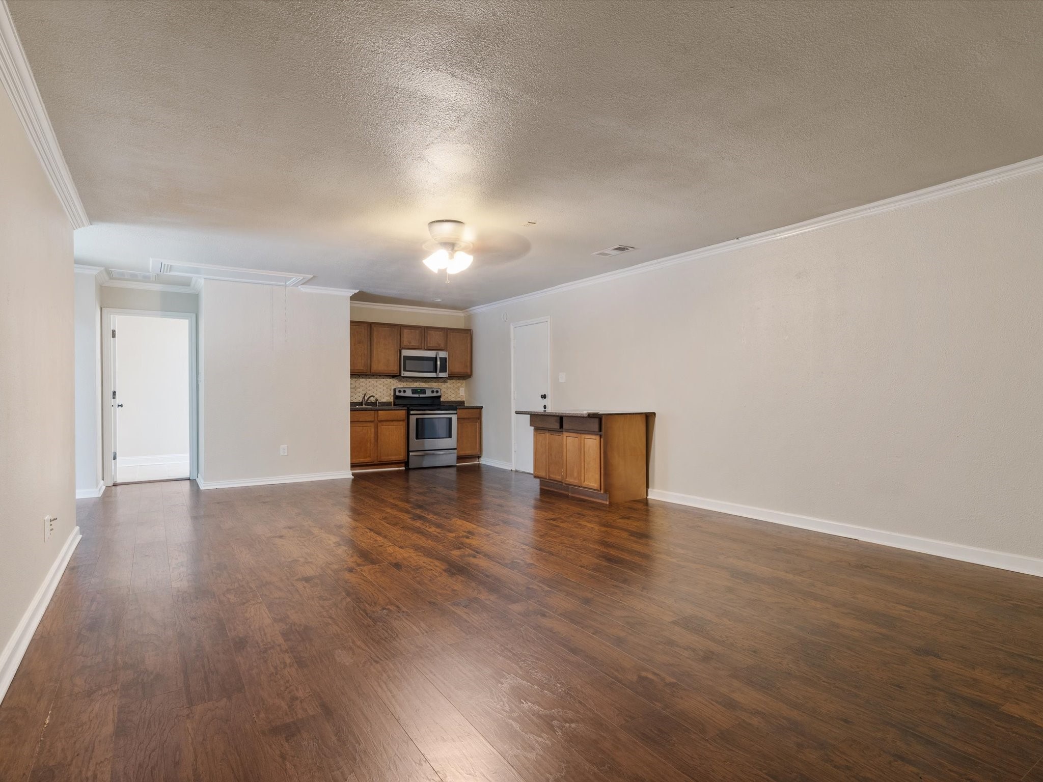 922 Beverly Court