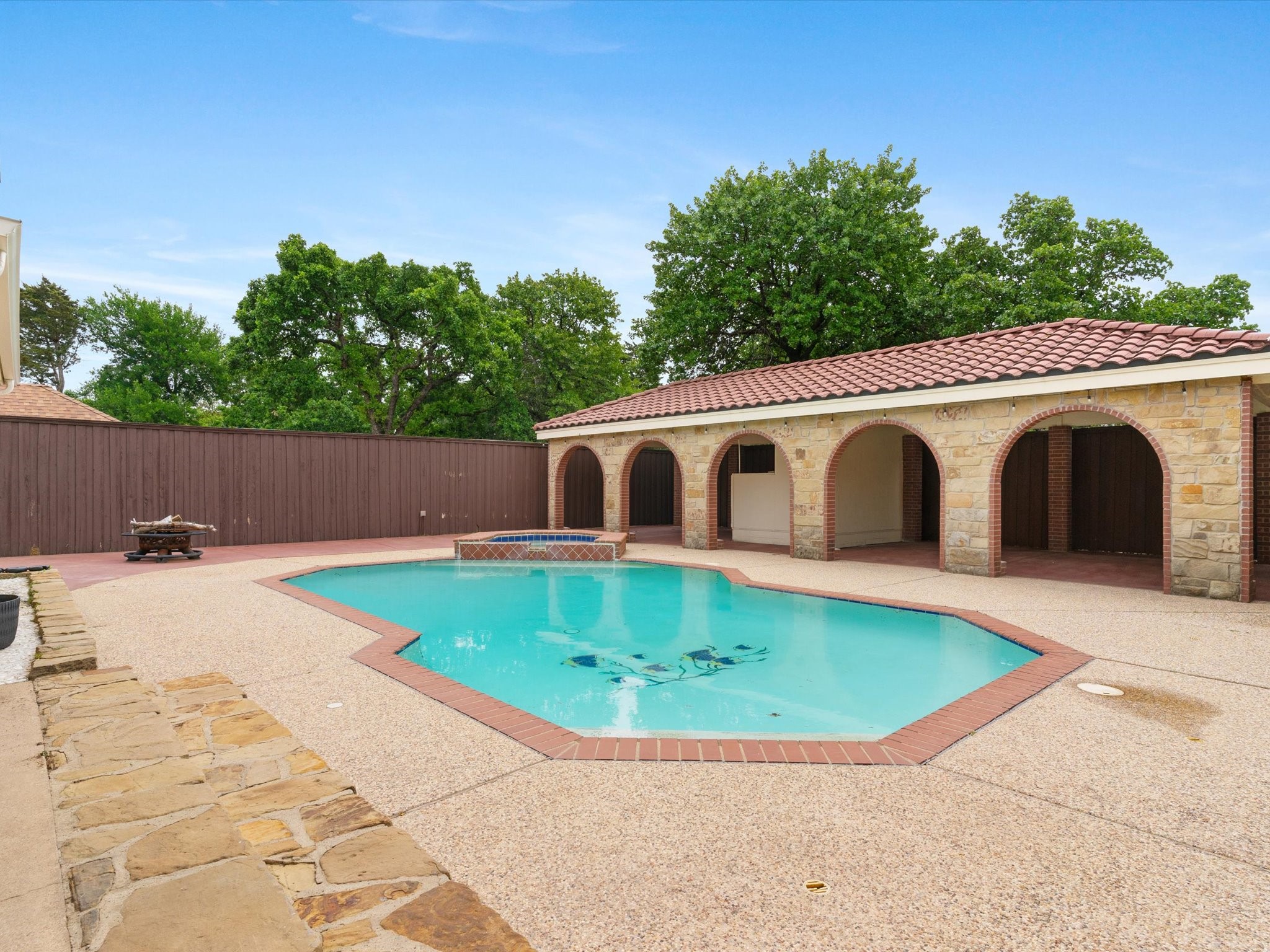 922 Beverly Court