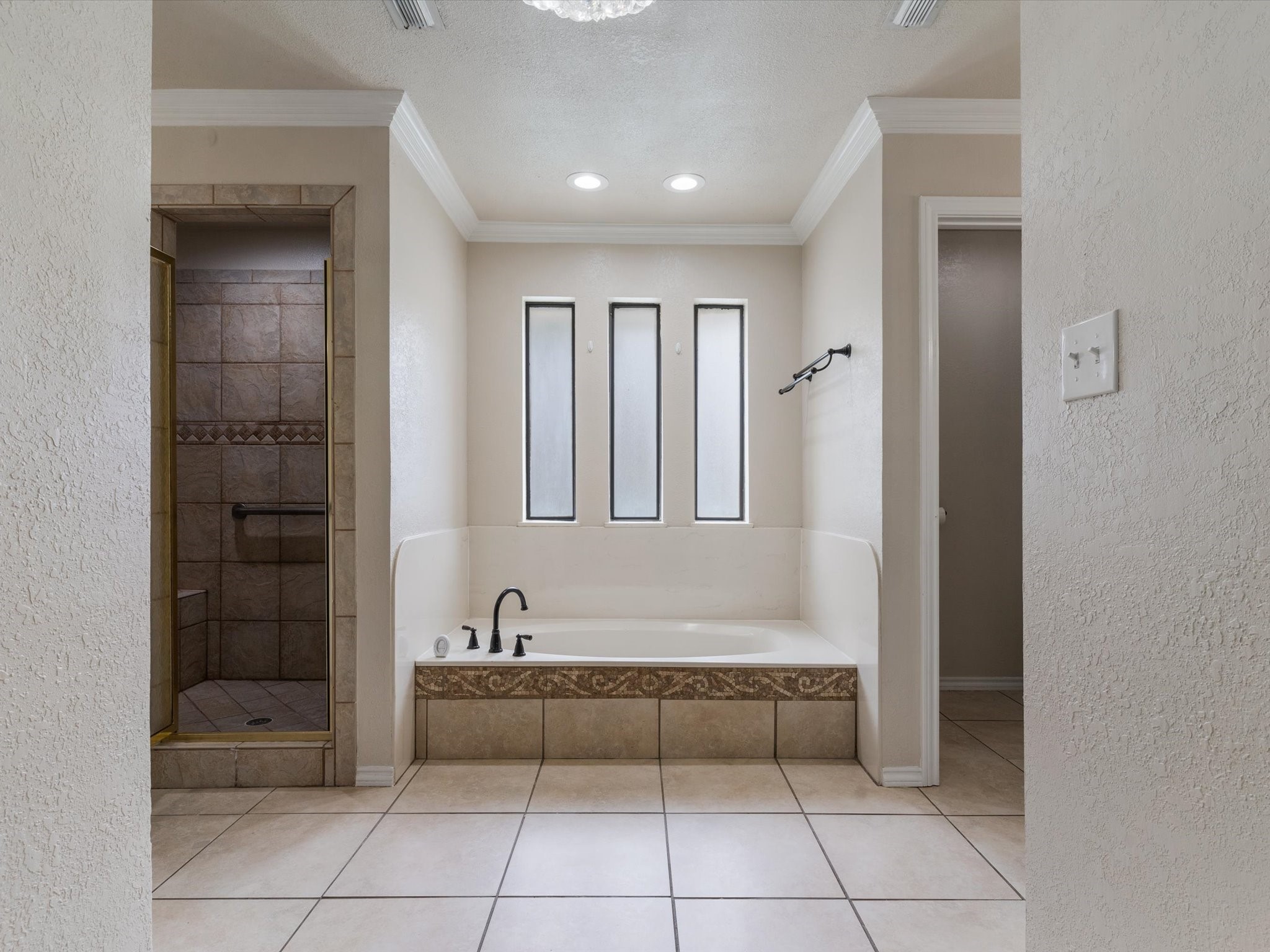 922 Beverly Court