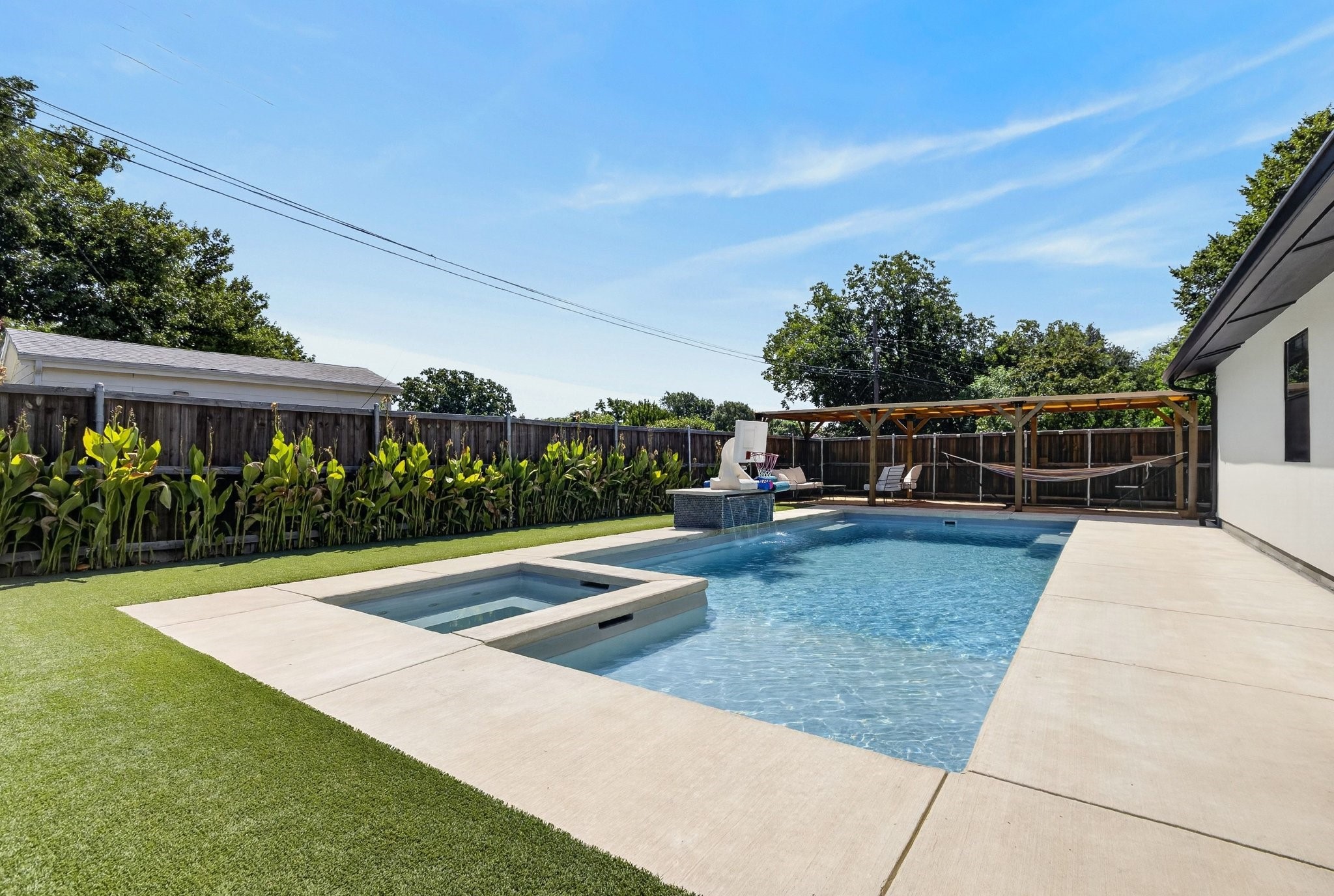 3193 Northaven Road