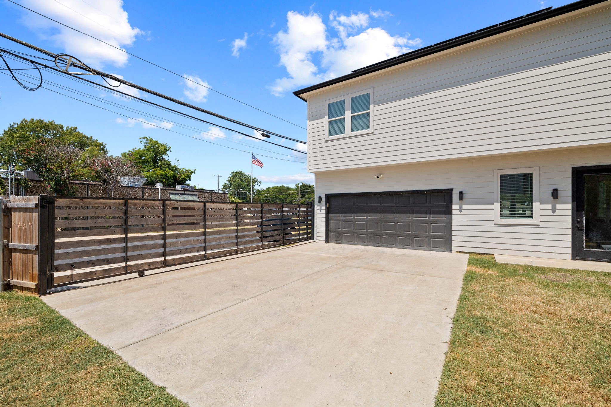 2502 Elsie Faye Heggins Street