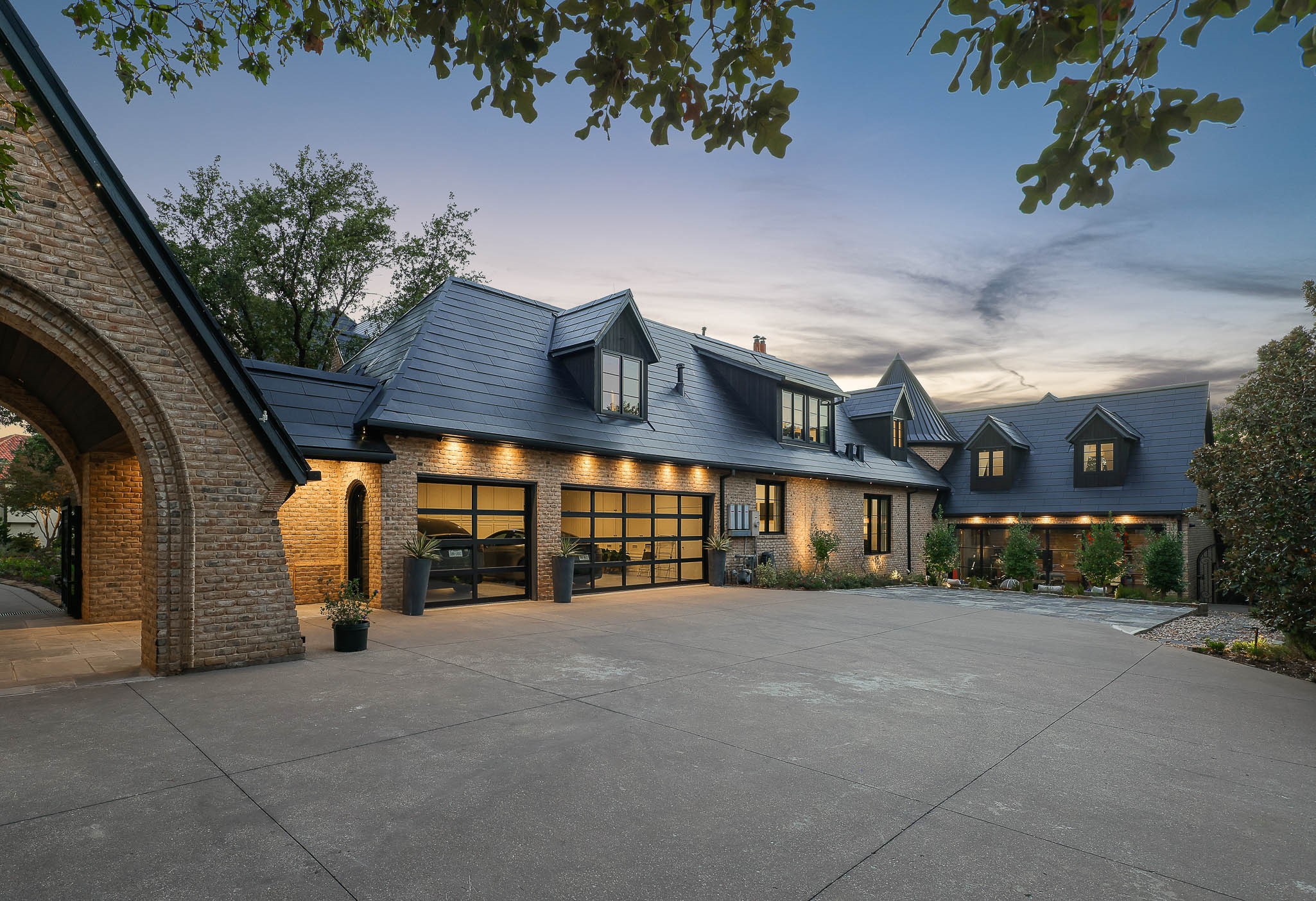 2005 Bayshore Drive