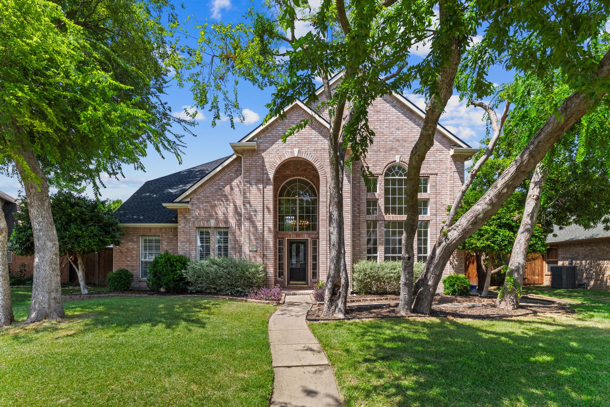 11608 Meridian Drive