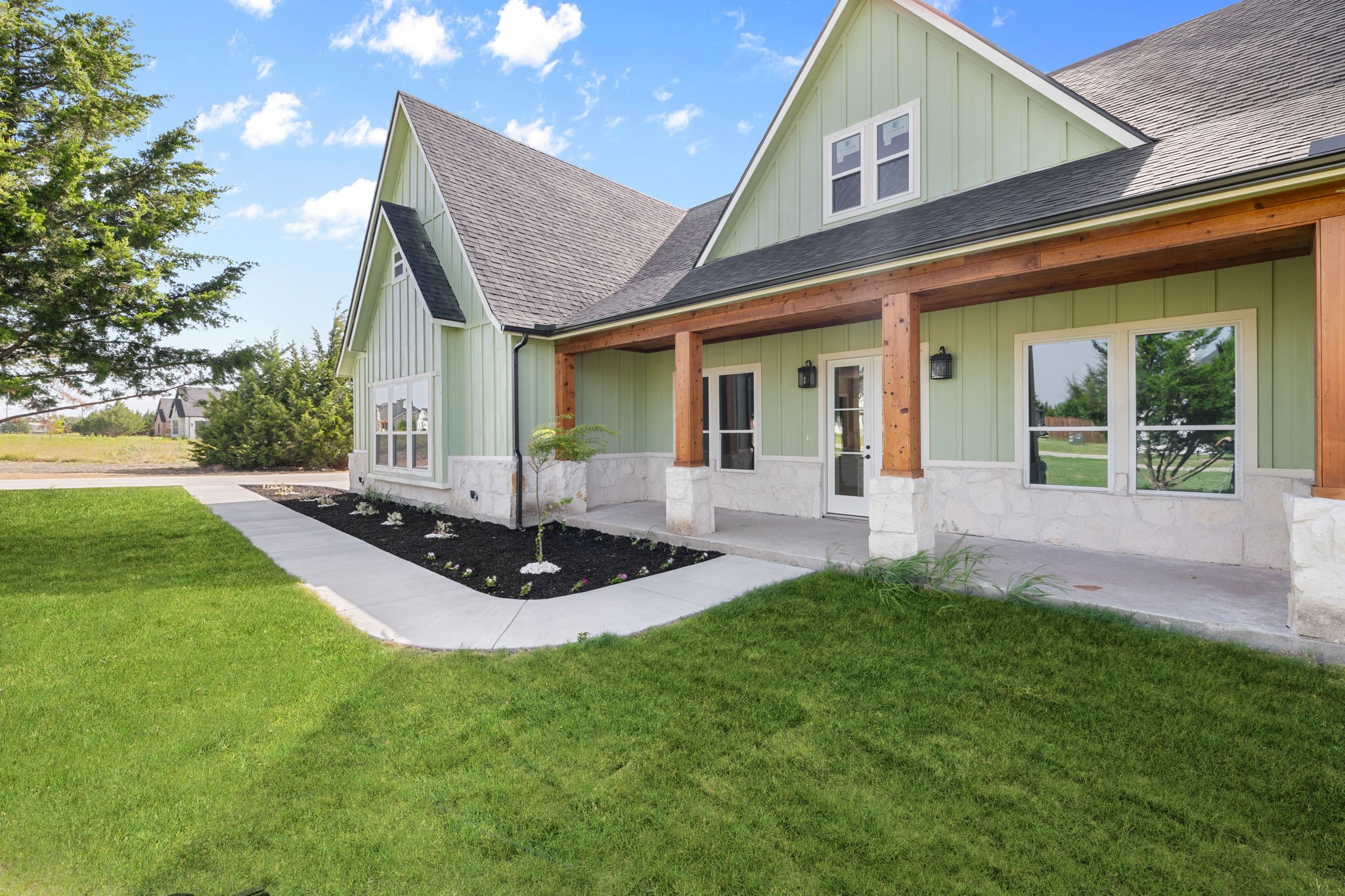 3061 Stonebriar Drive