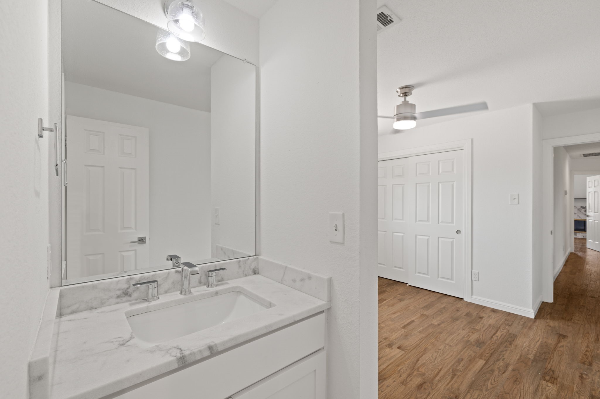 9418 Blue Jay Way