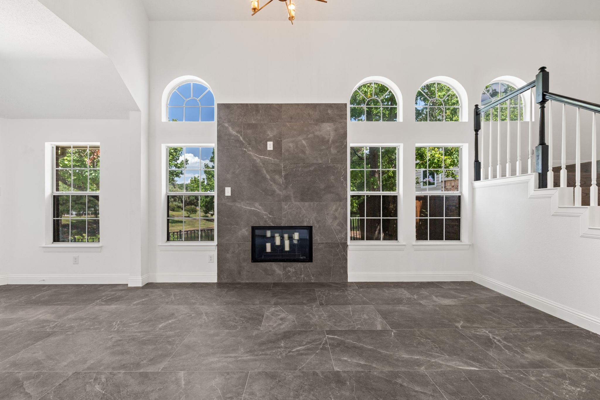9418 Blue Jay Way