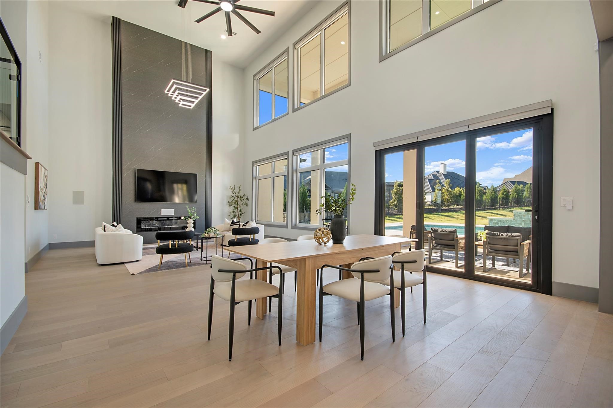 421 Sunrise Ridge Drive