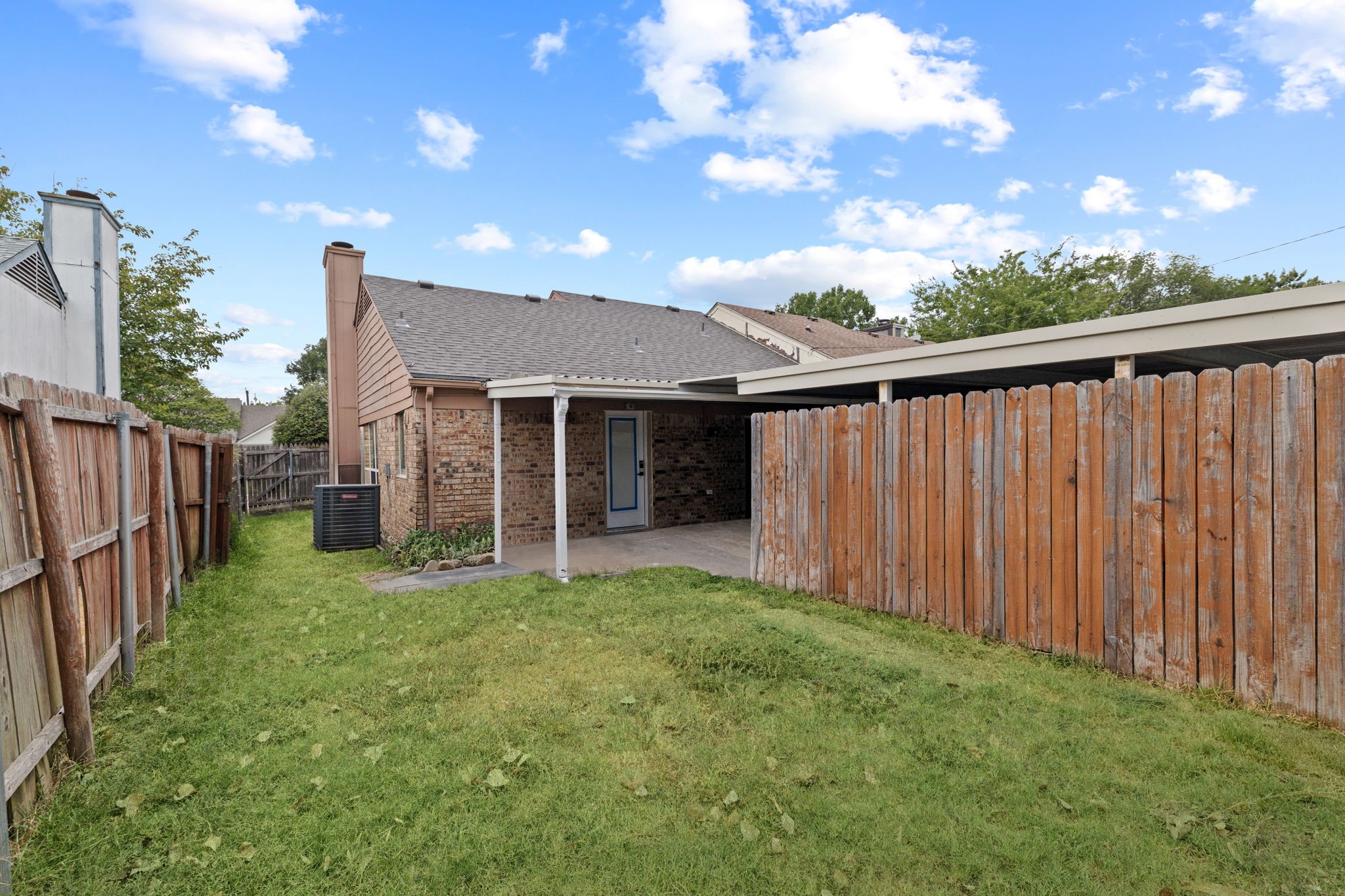 834 Versailles Drive