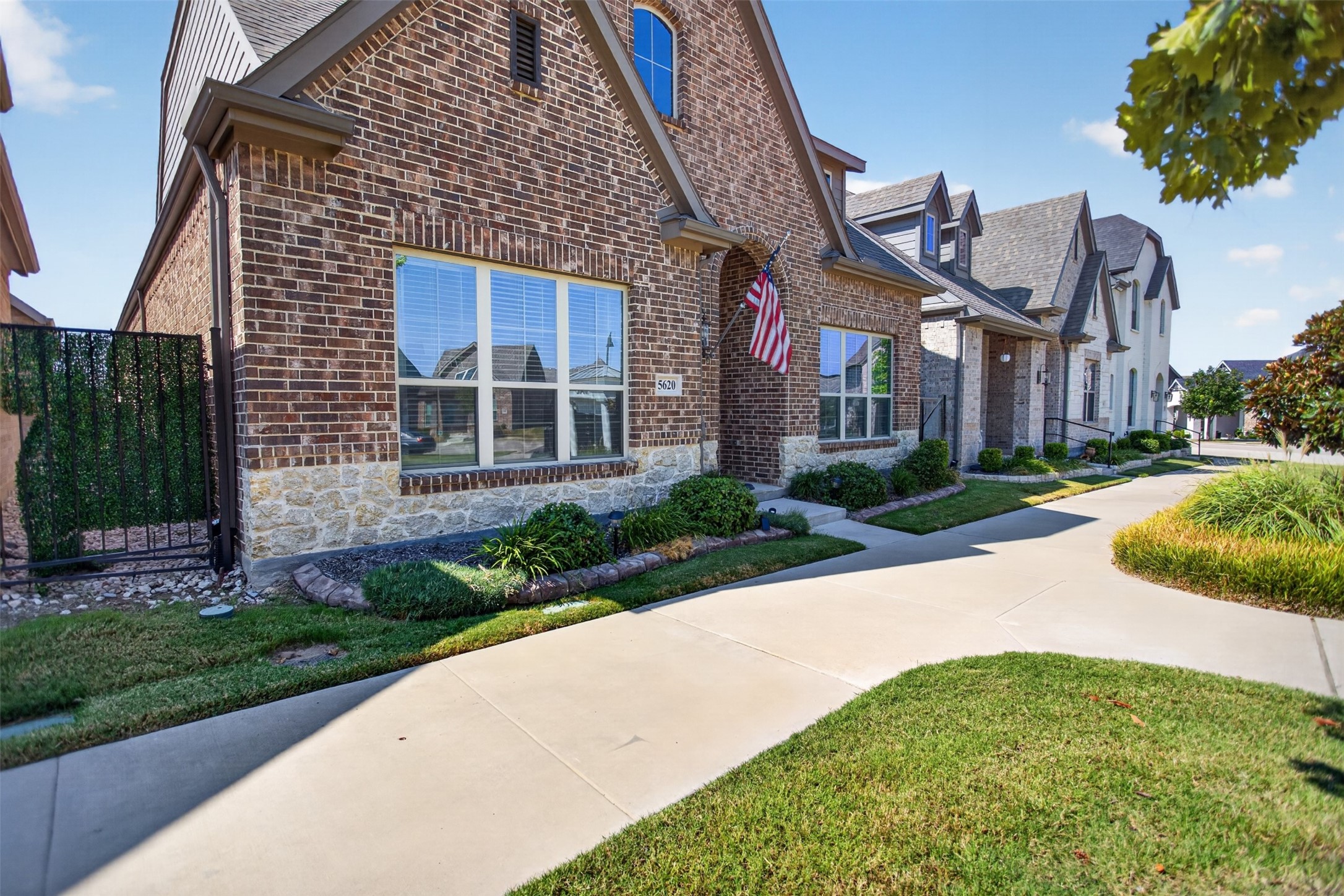 5620 Traveller Drive