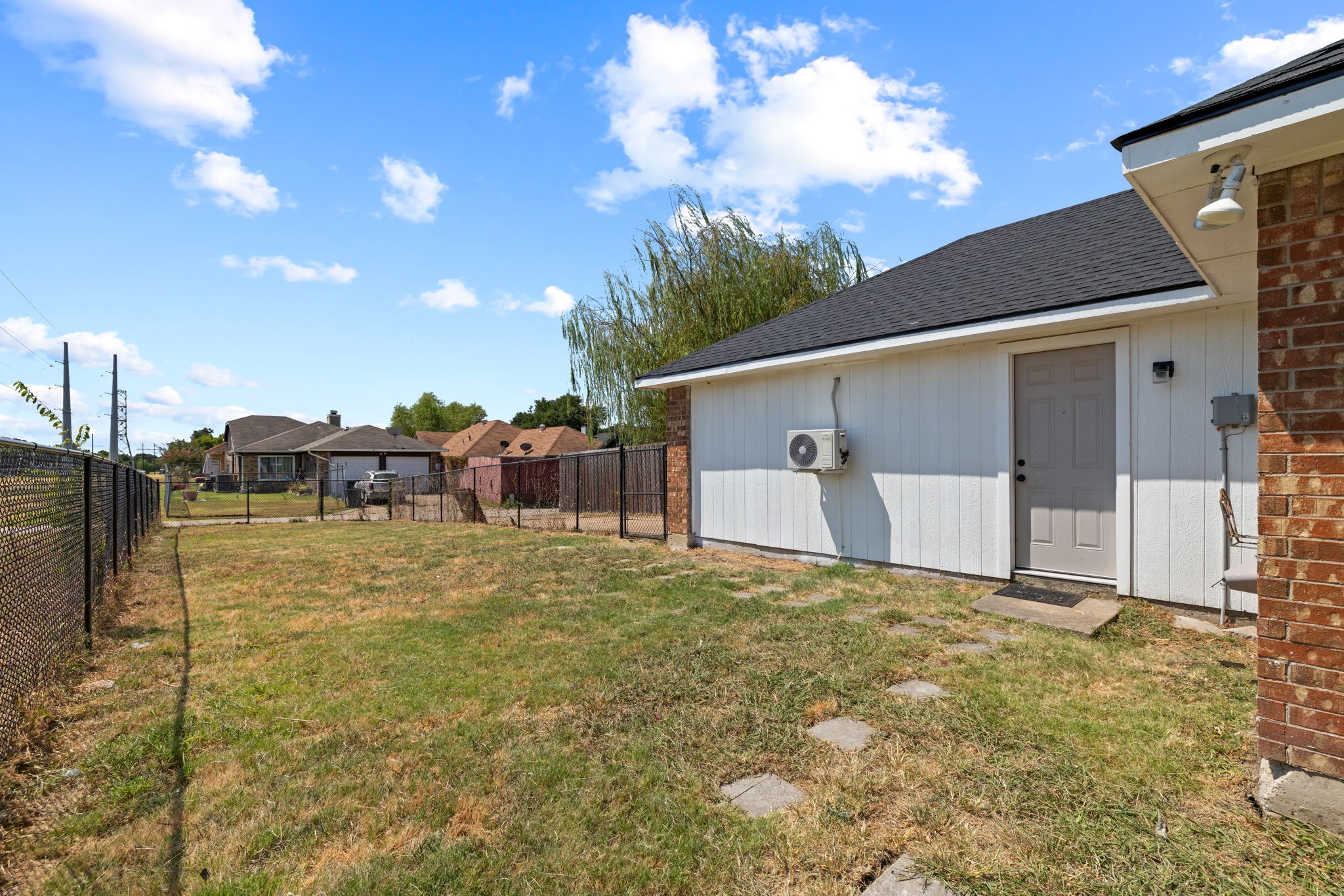1618 Windmill Lane