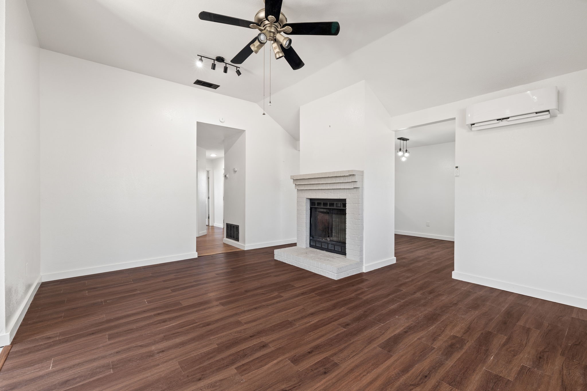 1618 Windmill Lane