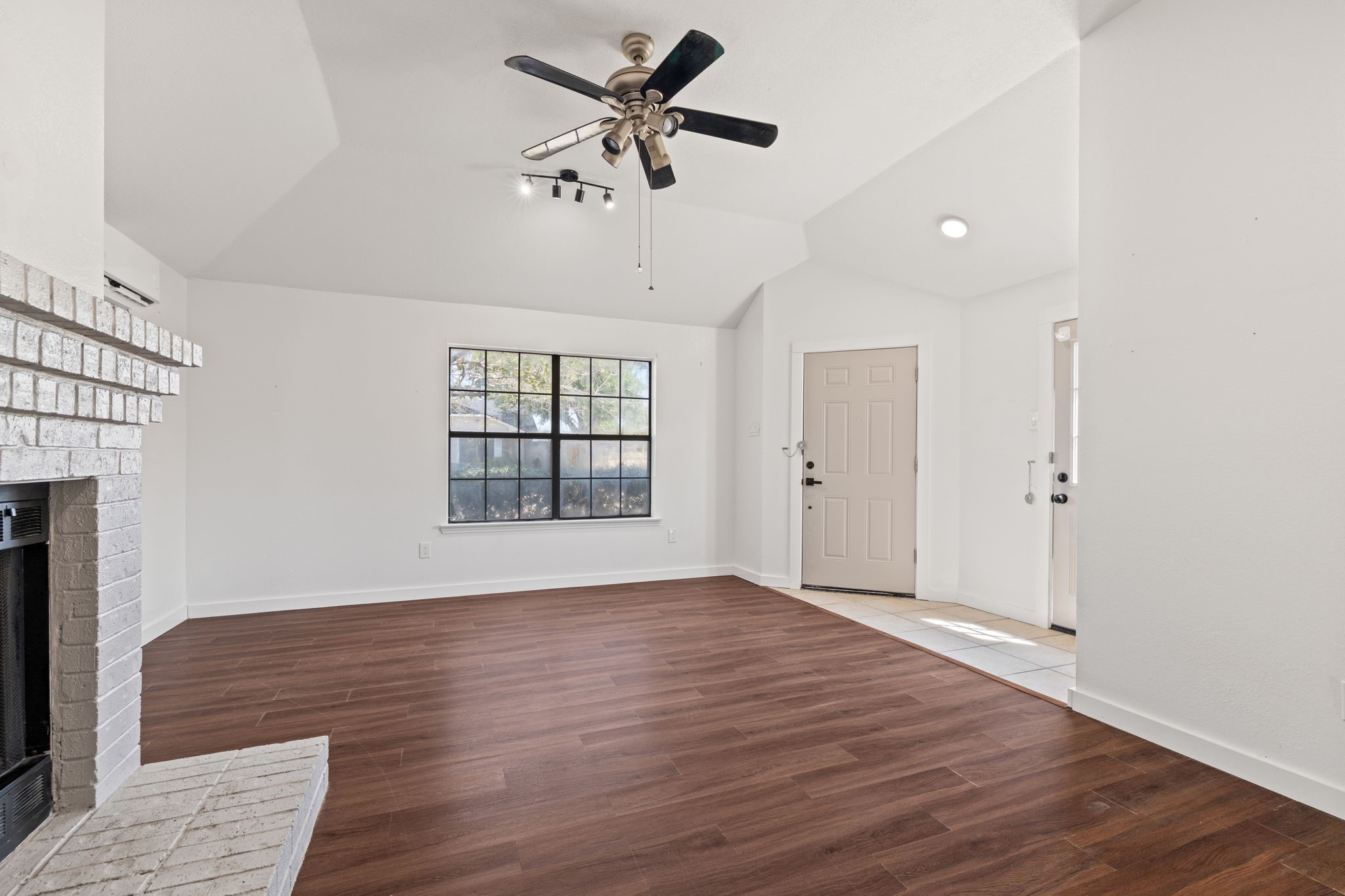 1618 Windmill Lane