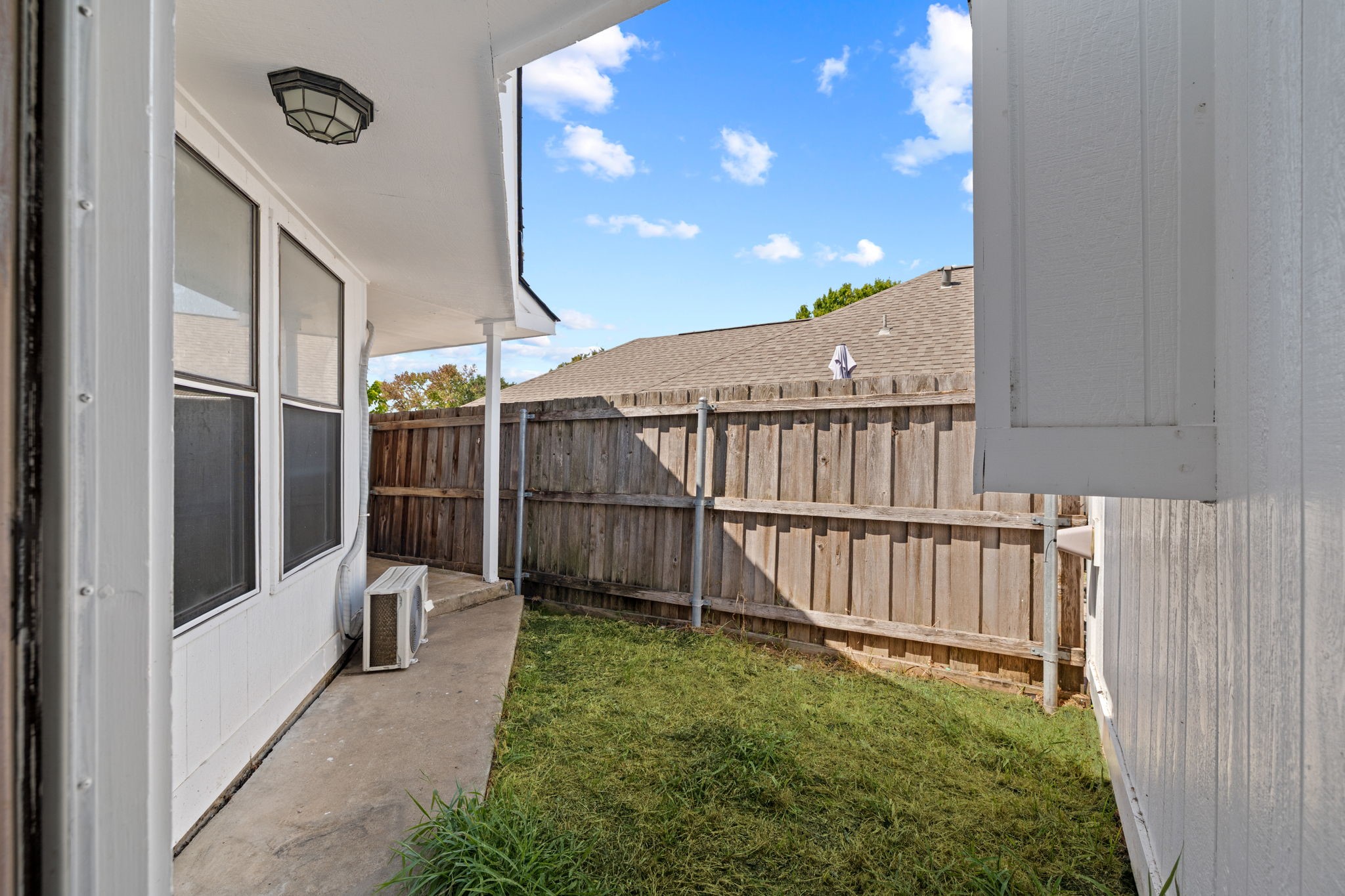1618 Windmill Lane