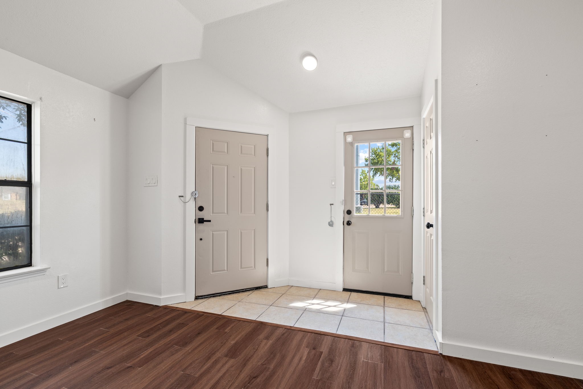 1618 Windmill Lane