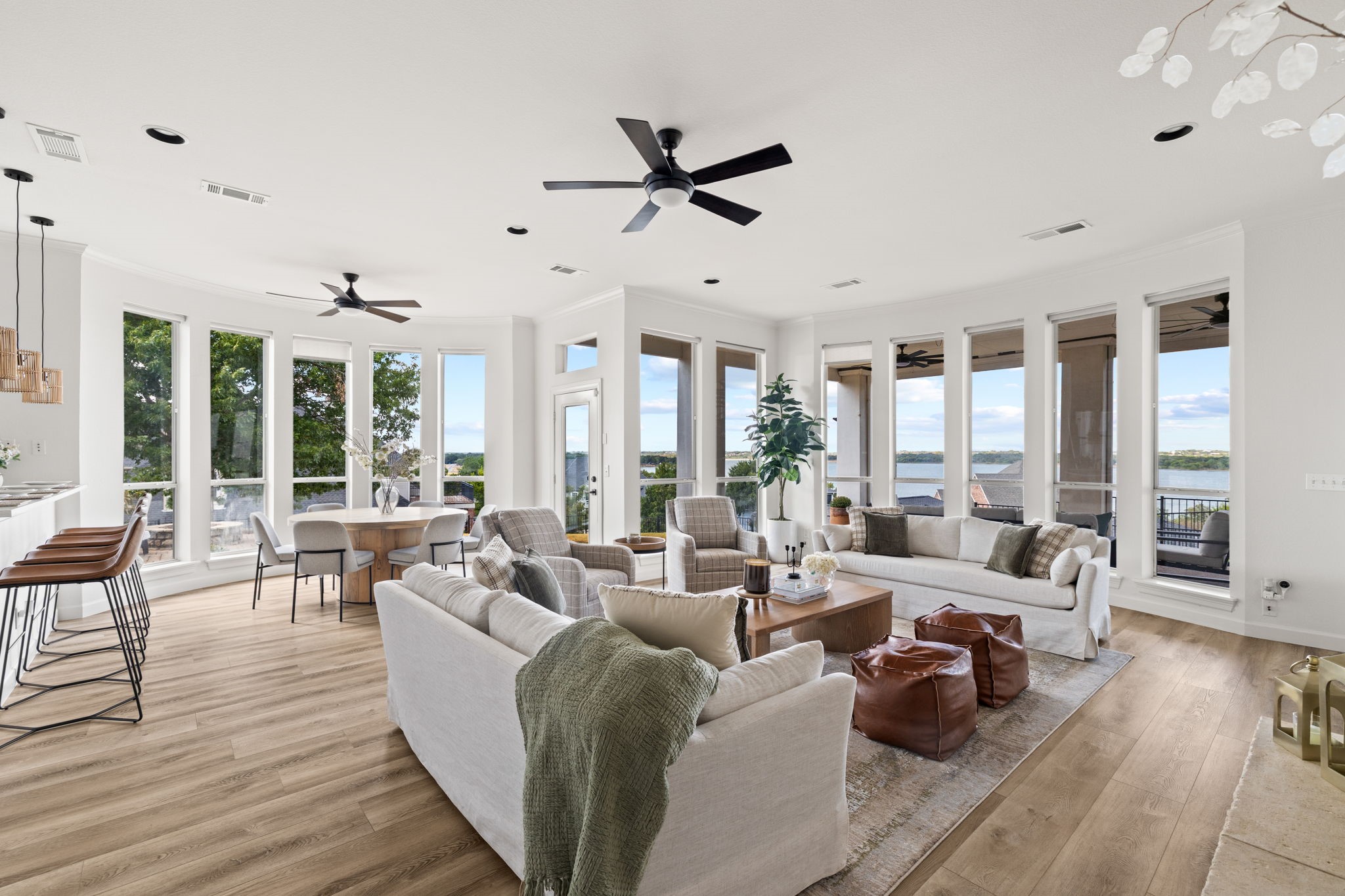 3102 Forest Shores Lane