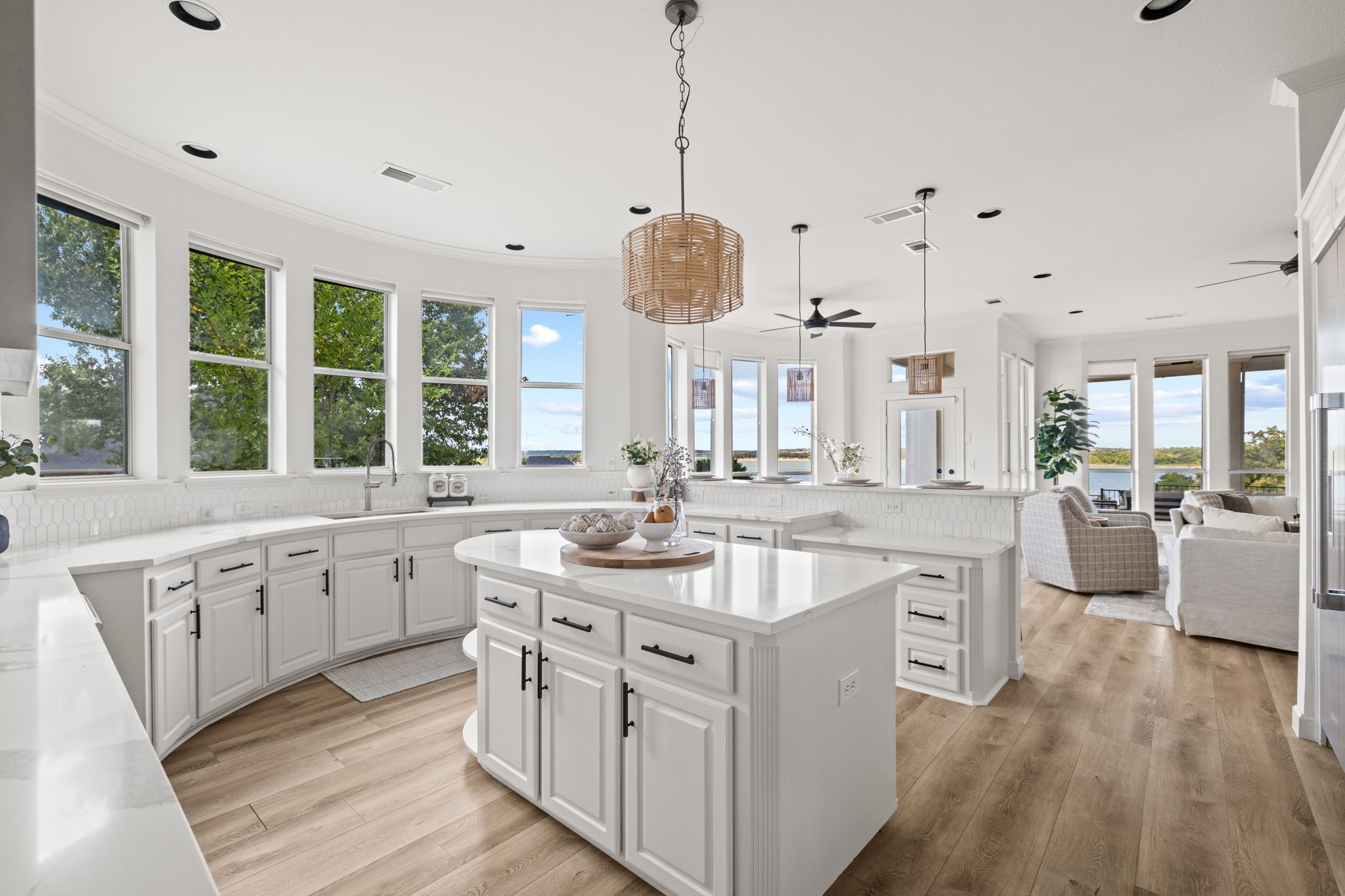 3102 Forest Shores Lane