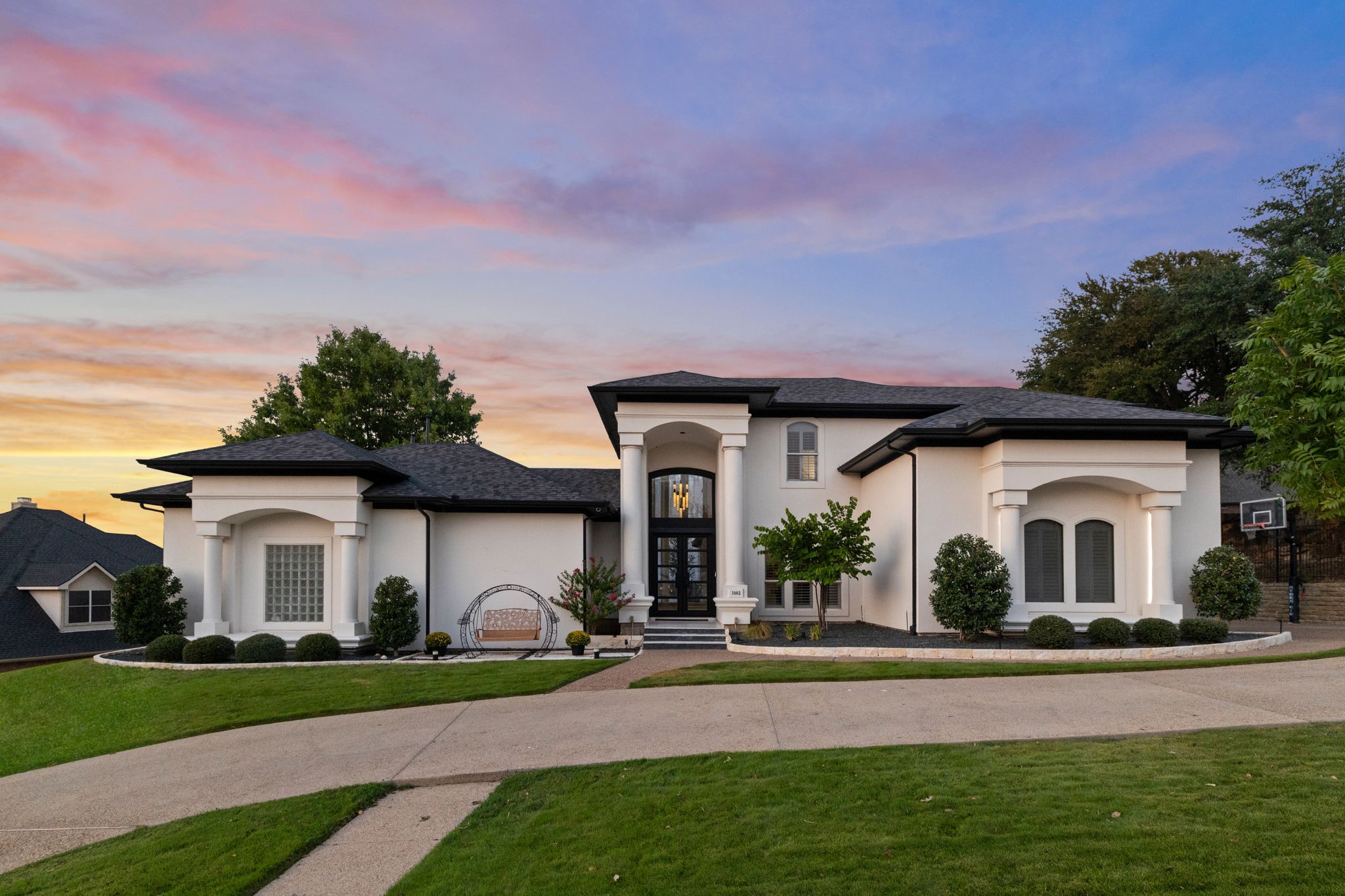 3102 Forest Shores Lane