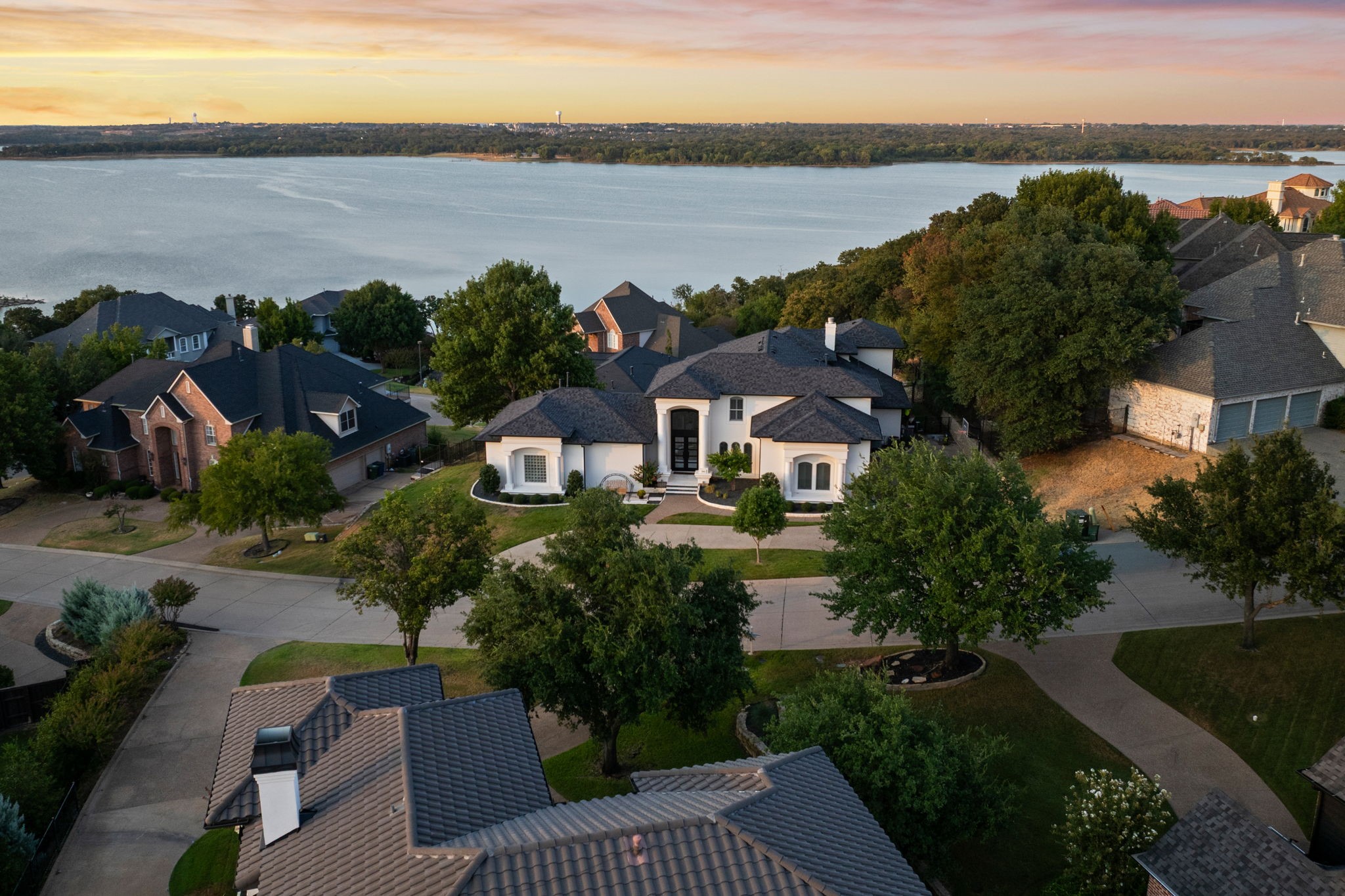 3102 Forest Shores Lane