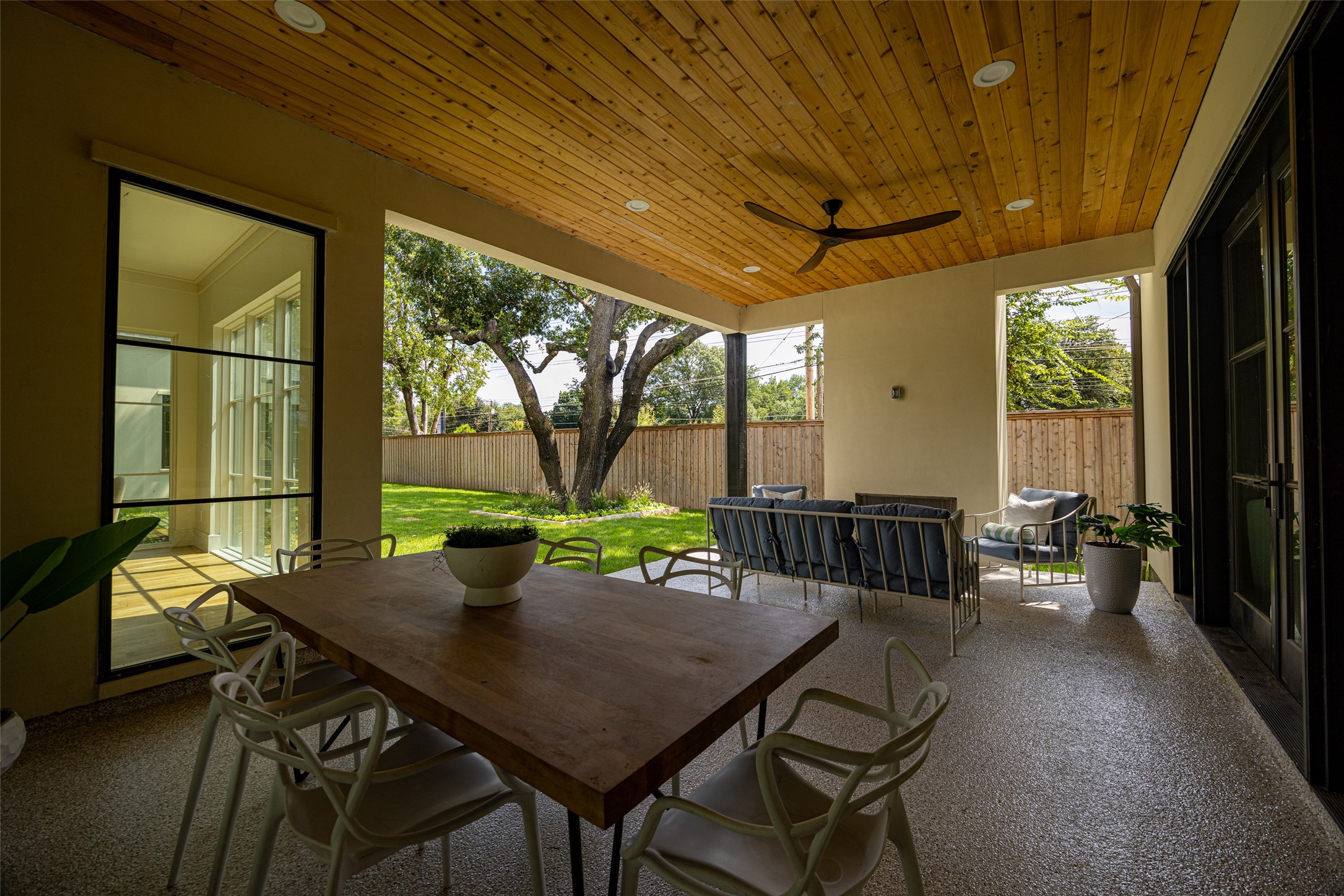 11202 Northland Circle