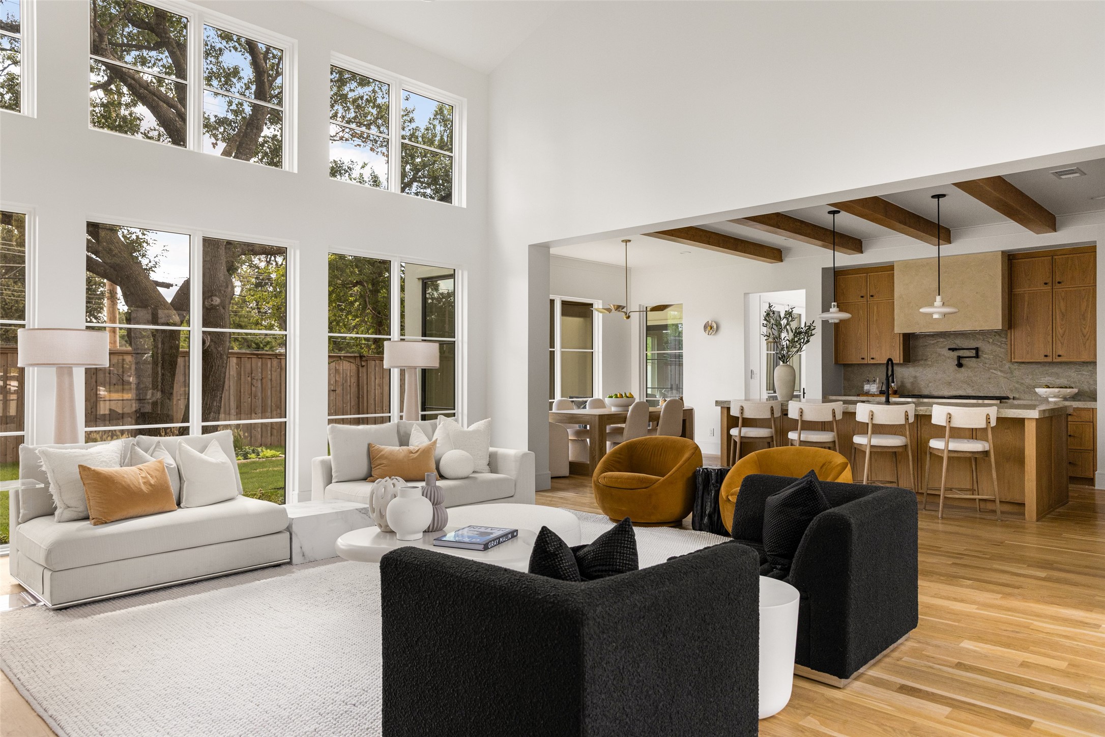 11202 Northland Circle