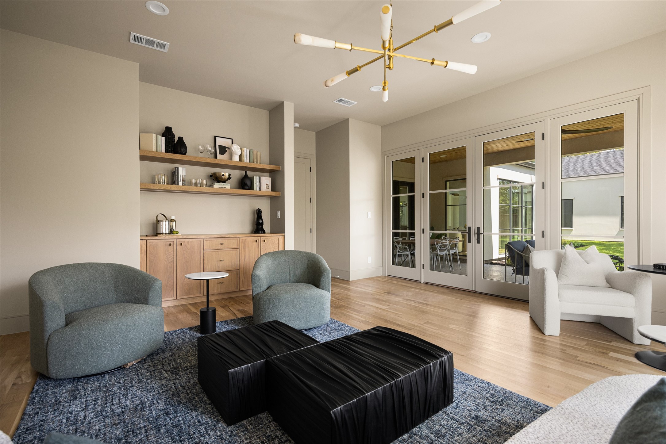 11202 Northland Circle