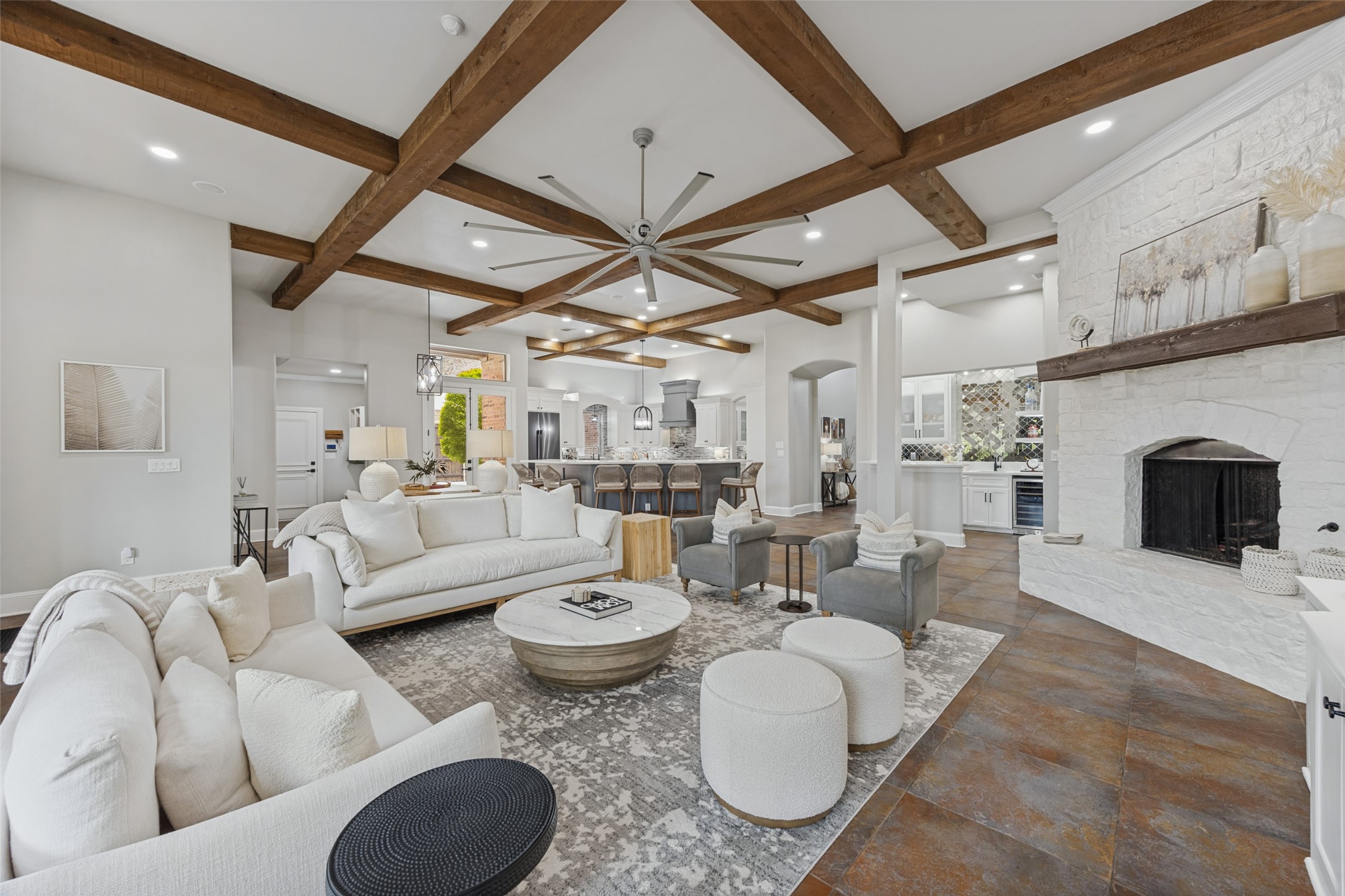 2613 Round Table Boulevard