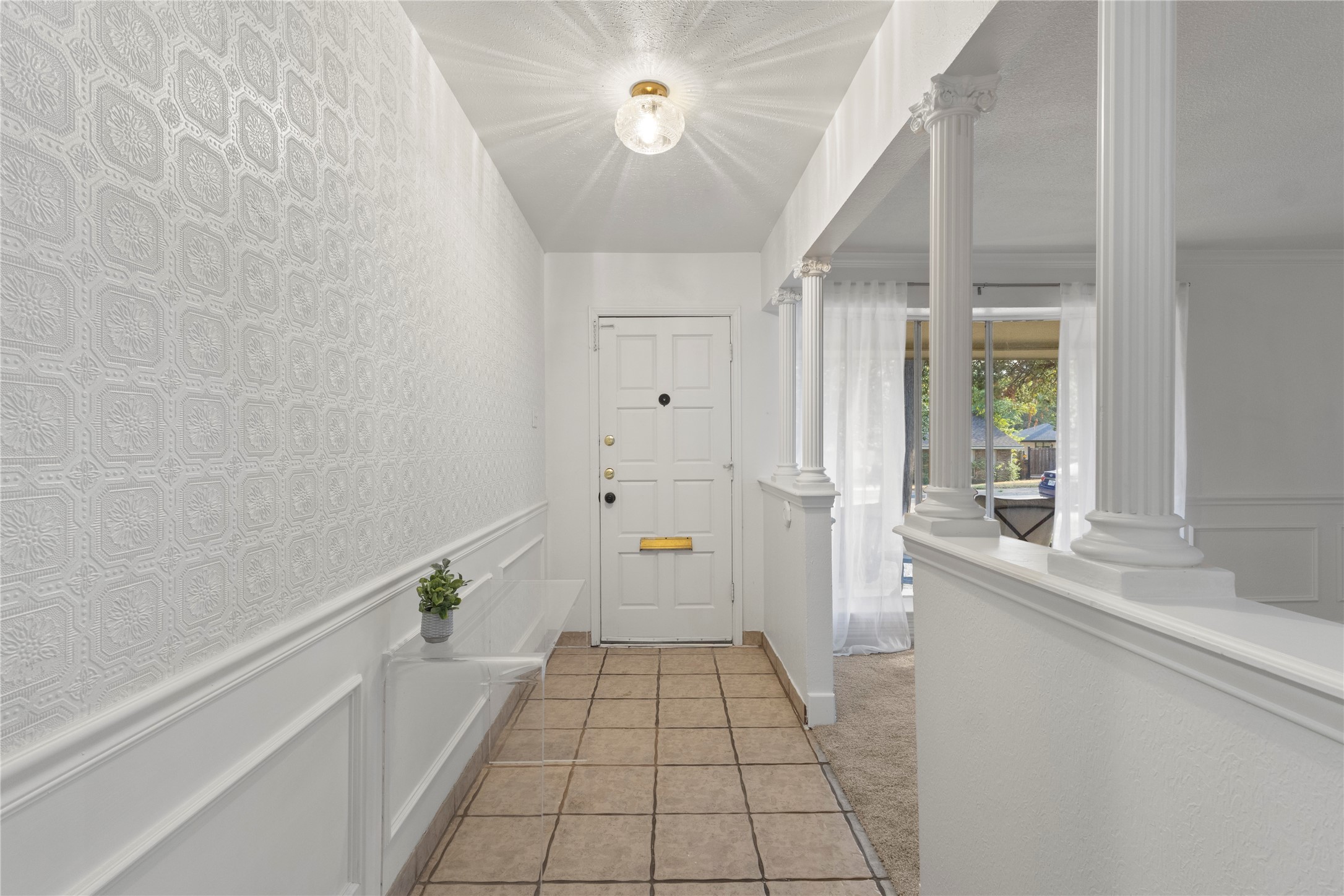 607 Parkwood Circle