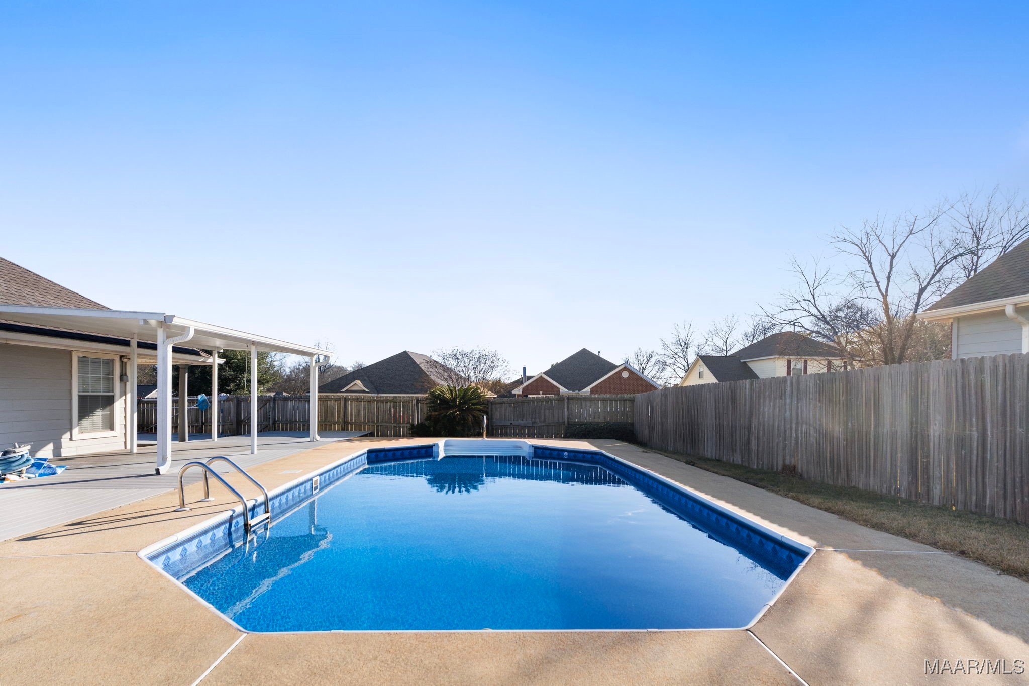 1691 Hawthorne Lane