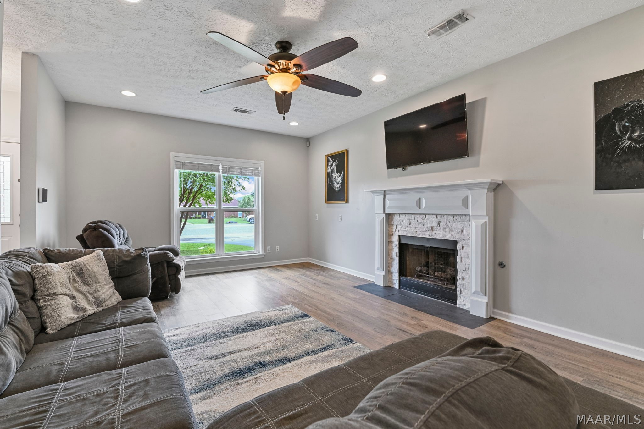 145 LILLY PAD Circle