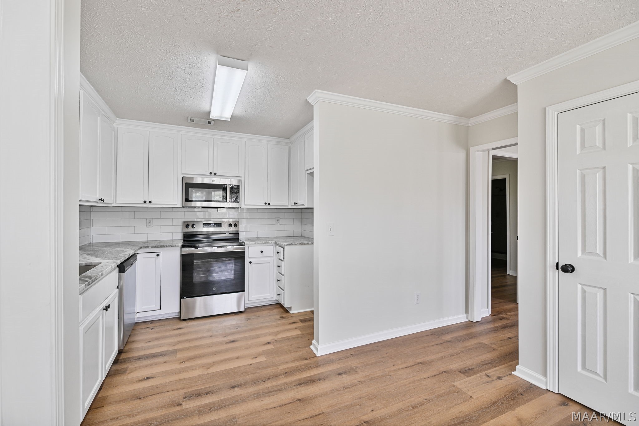 1332 Centerfield Court
