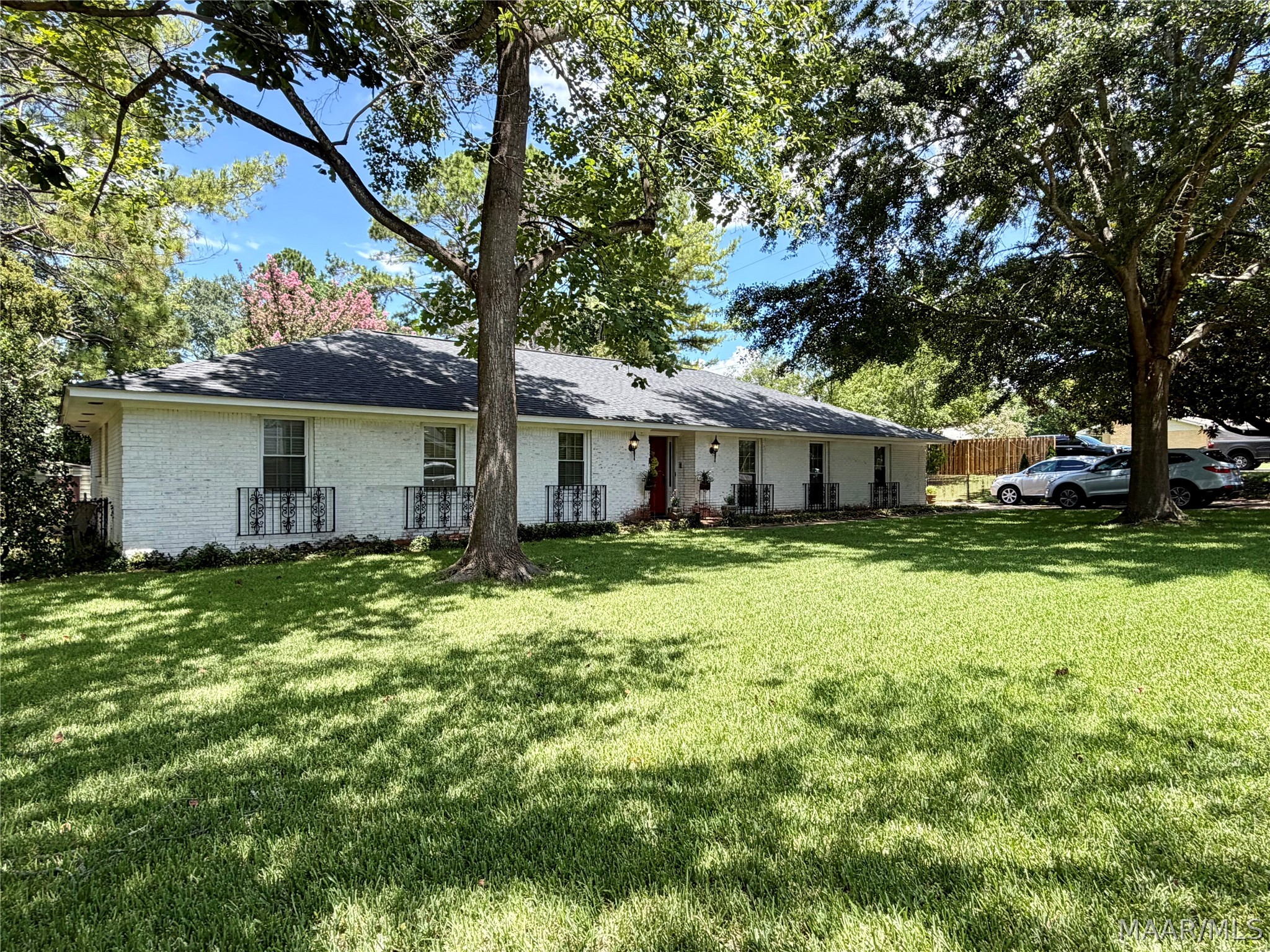 2933 Fernway Drive