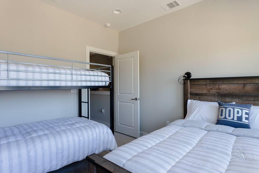 807 E 16th ST # B Unit: A & B