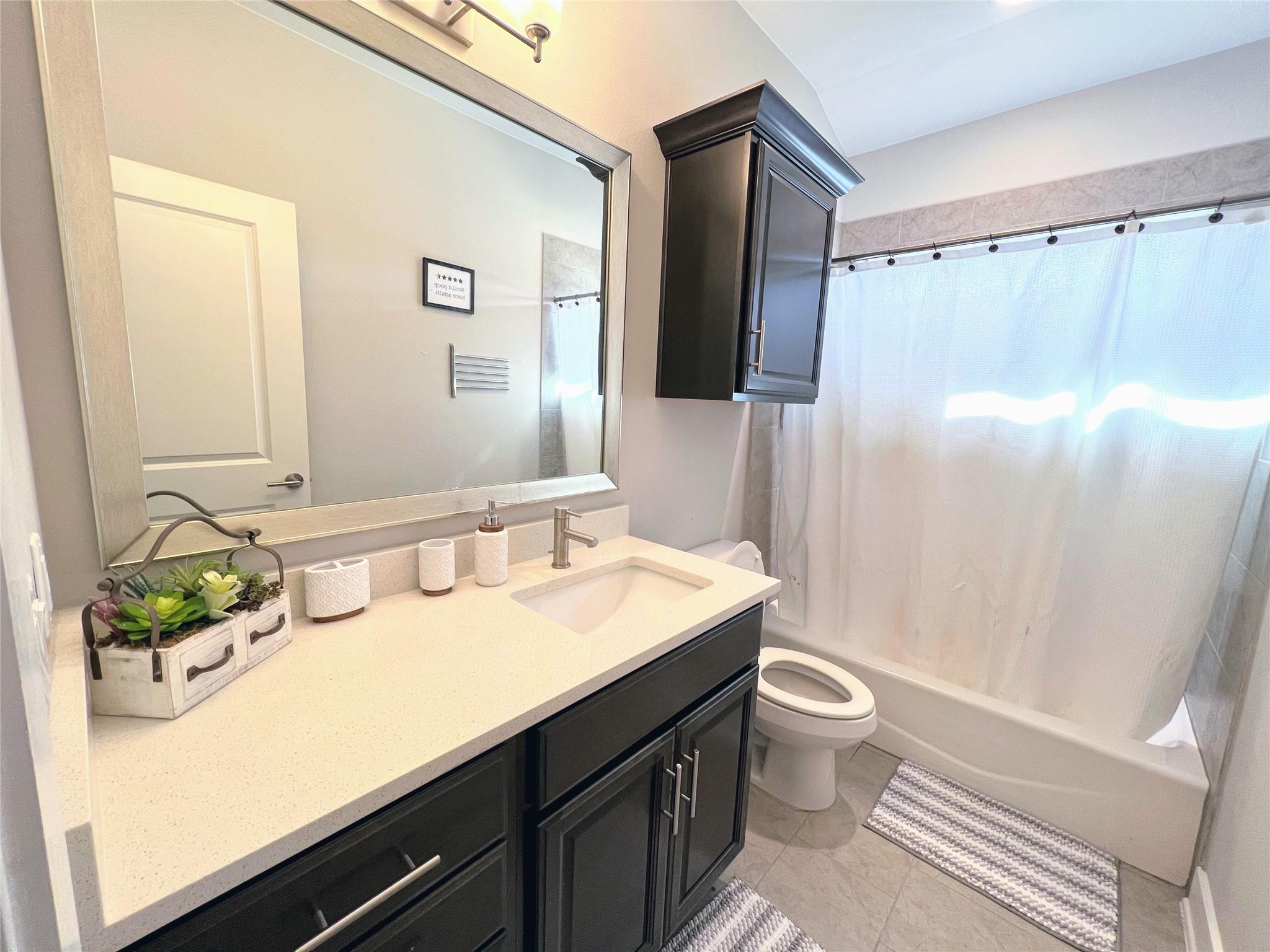 807 E 16th ST # B Unit: A & B